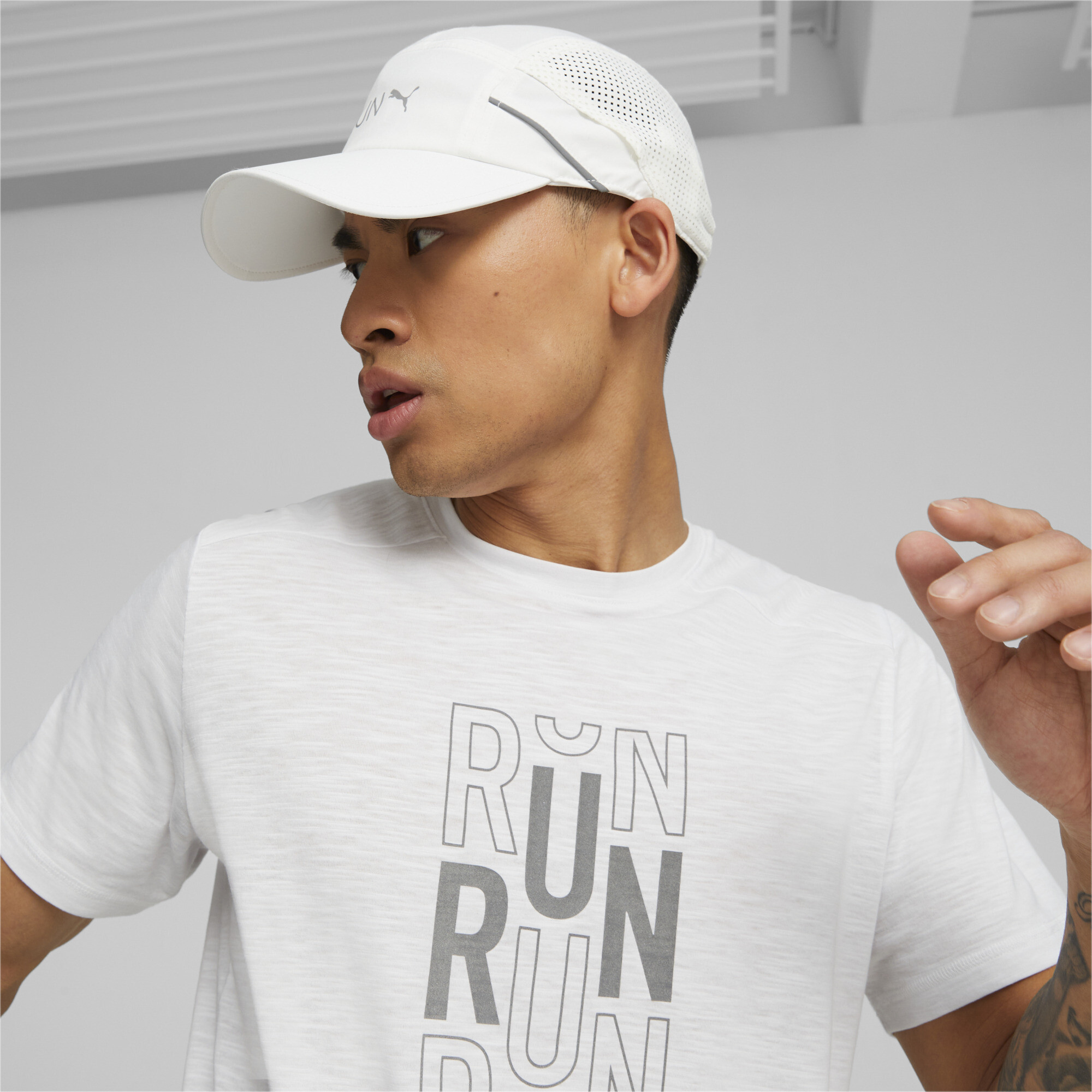 Men's PUMA Lightweight Running Cap In White, Size Adult