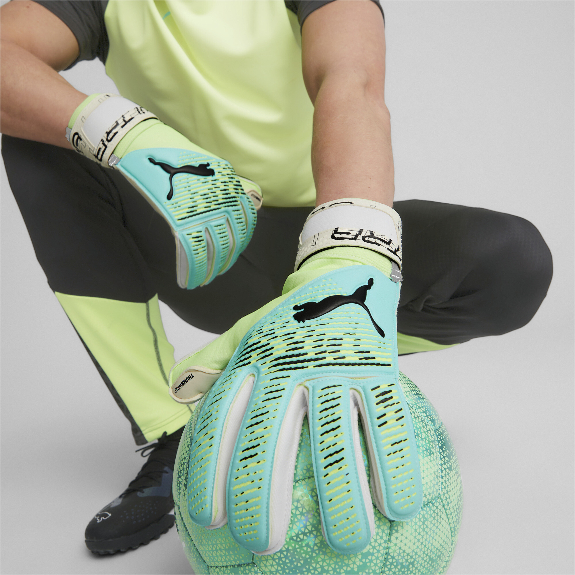 Puma ULTRA Grip 2 RC Goalkeeper Gloves, Green, Size 8.5, Accessories