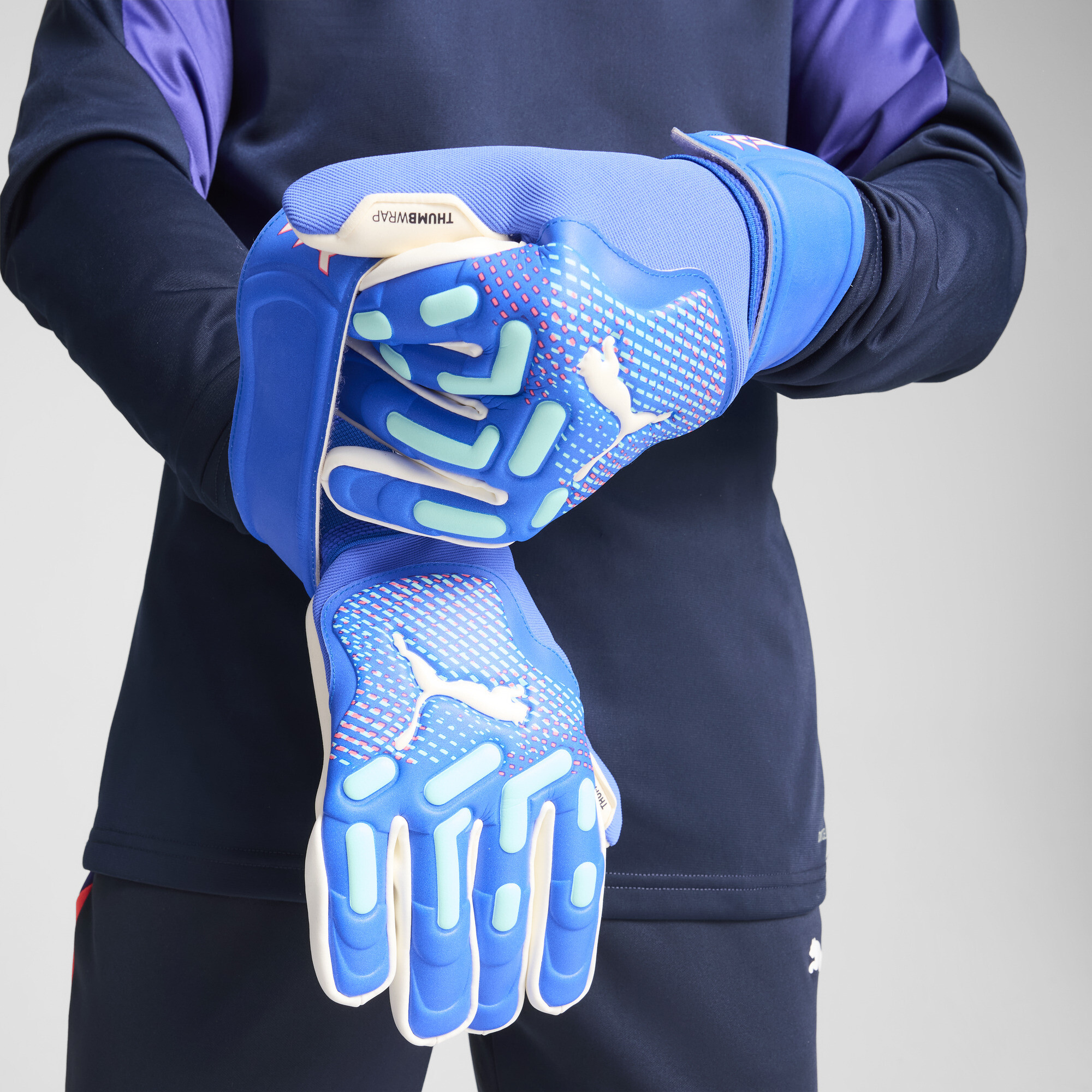 Puma FUTURE Match Goalkeeper Gloves, Blue, Size 6, Accessories