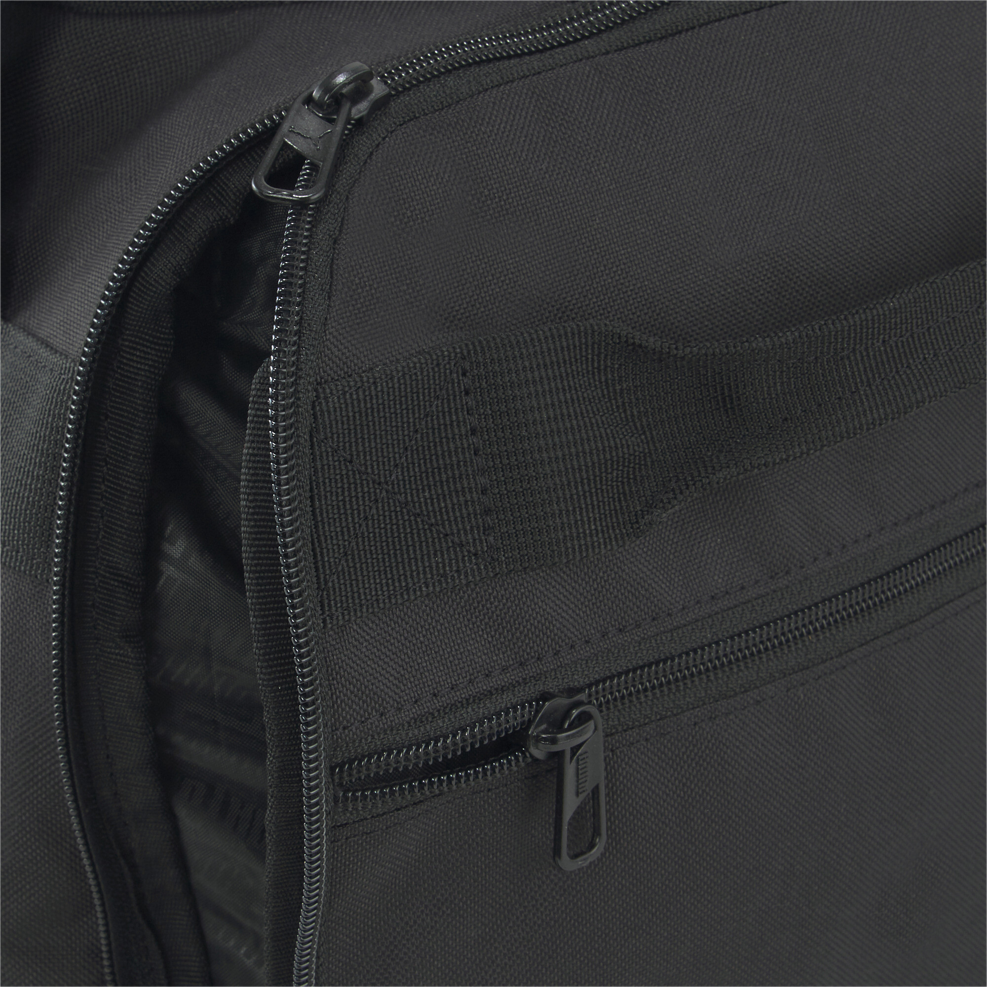 Men's PUMA Challenger S Duffle Bag In 10 - Black