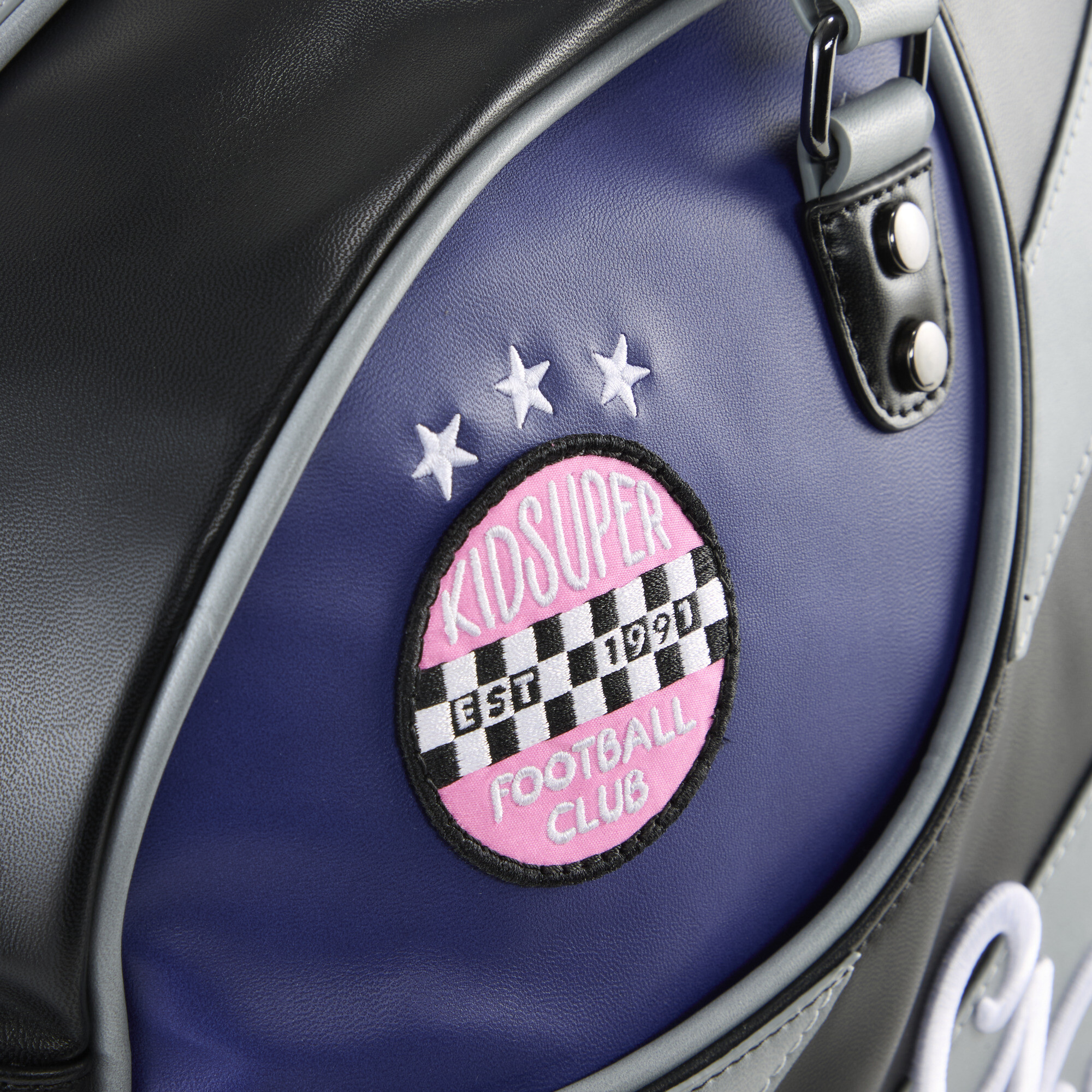 PUMA x KIDSUPER sporttas van 30 liter, Zwart/Grijs thumbnail 5