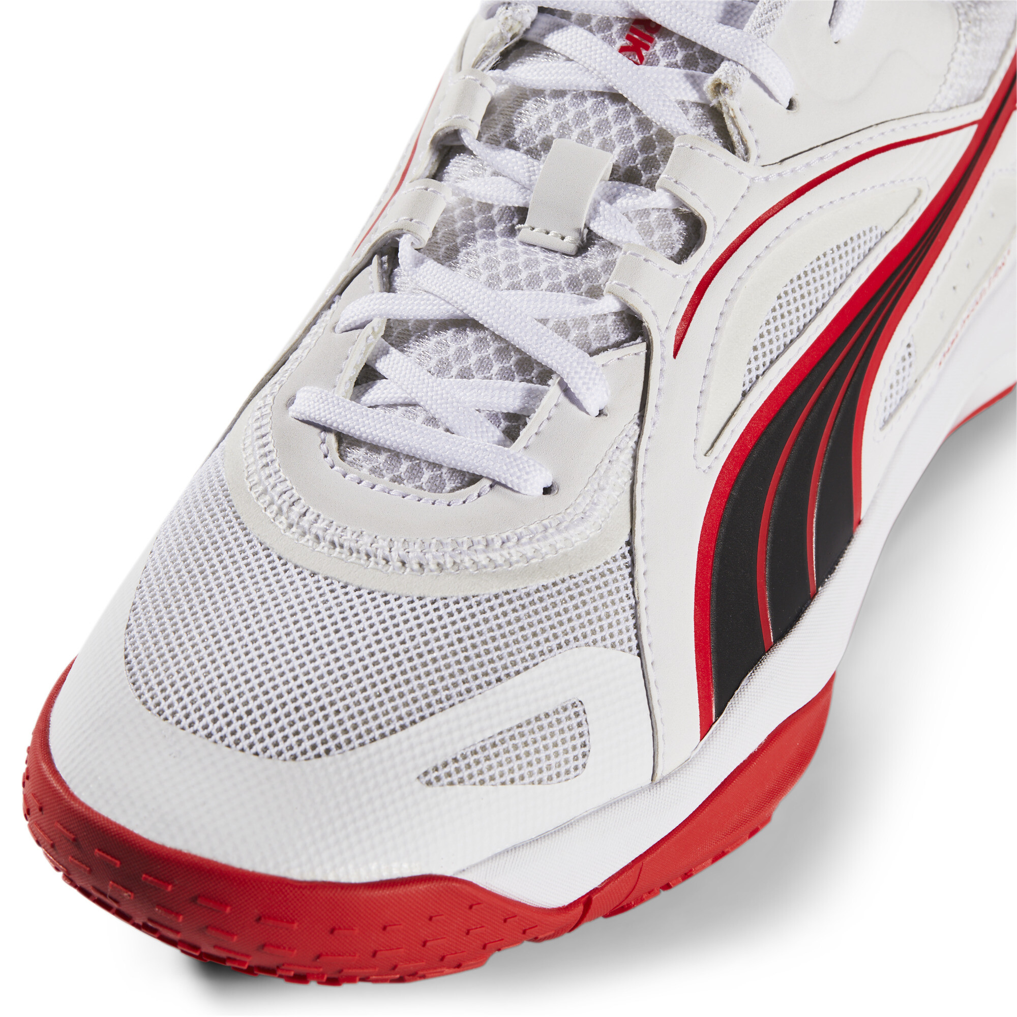 Men's Puma Solarstrike II Indoor Sports Shoes, White, Size 42.5, Shoes