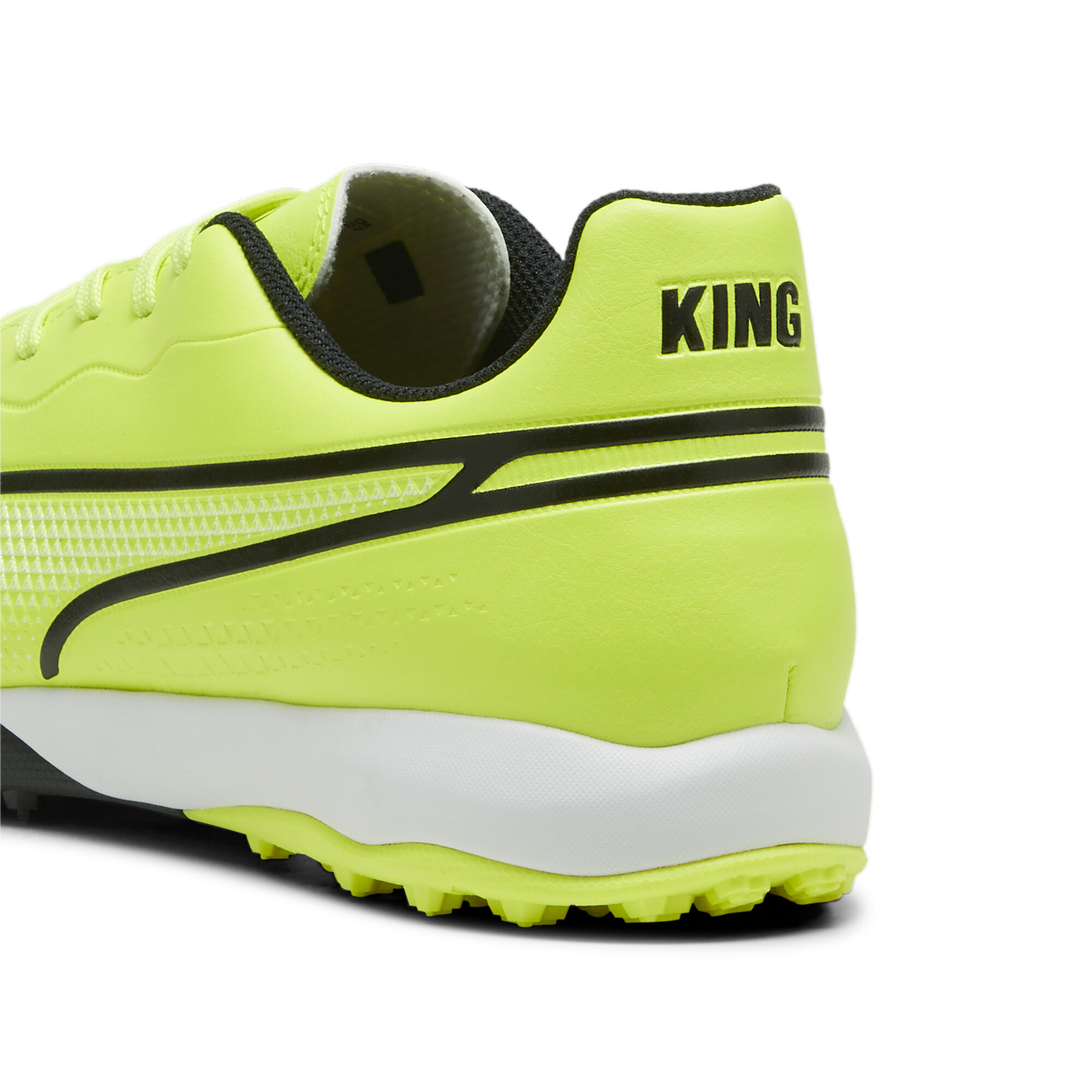 Puma KING MATCH TT Football Boots, Green, Size 42.5, Shoes