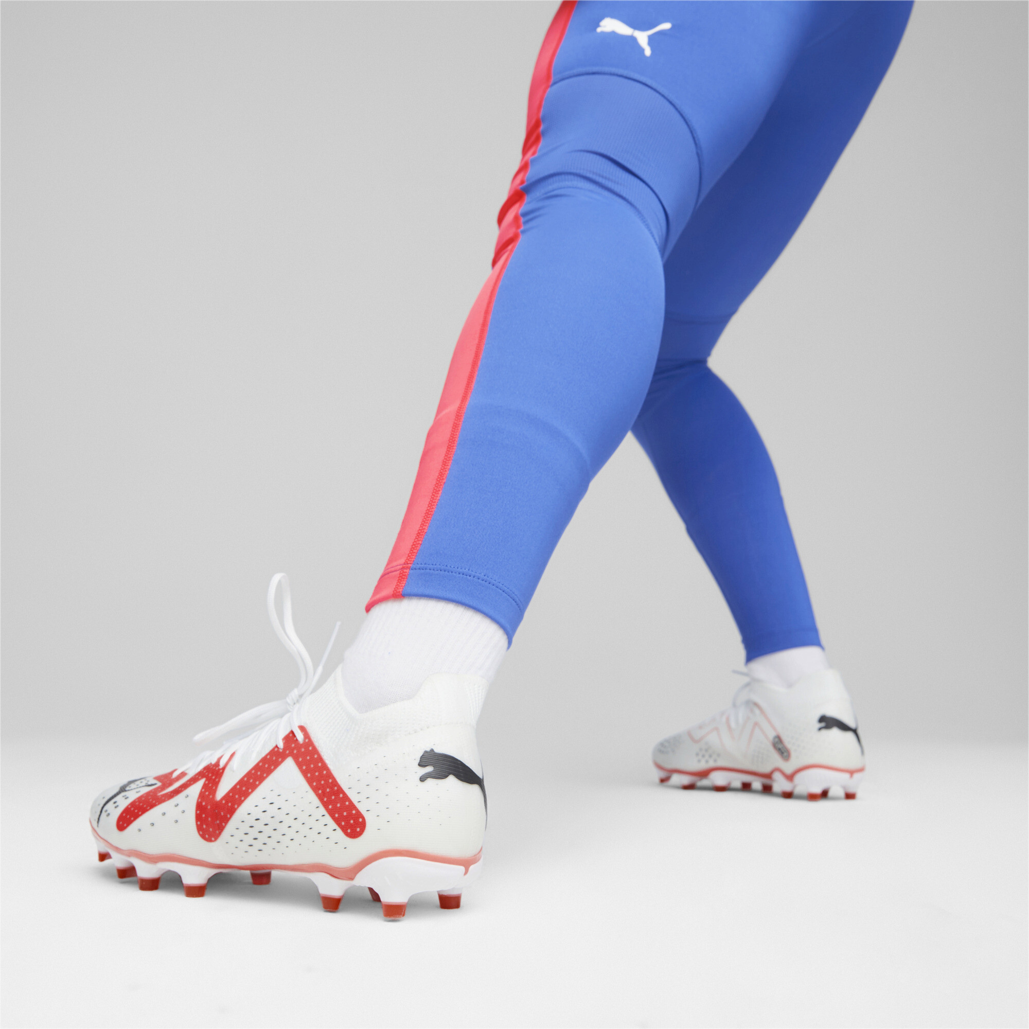 حذاء كرة قدم للنساء FUTURE MATCH FG/AG أبيض