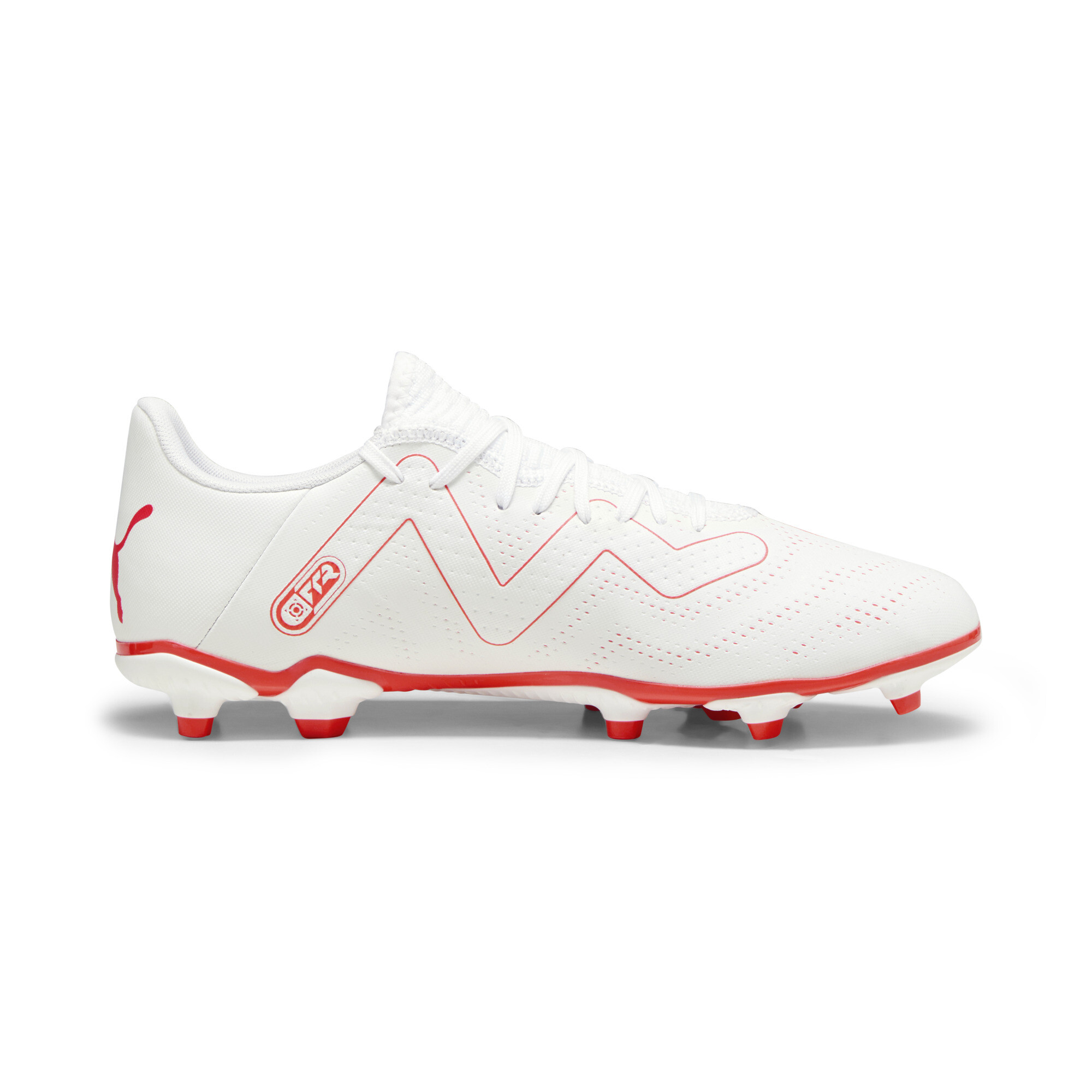 Men's PUMA FUTURE PLAY FG/AG Football Boots In White, Size EU 44