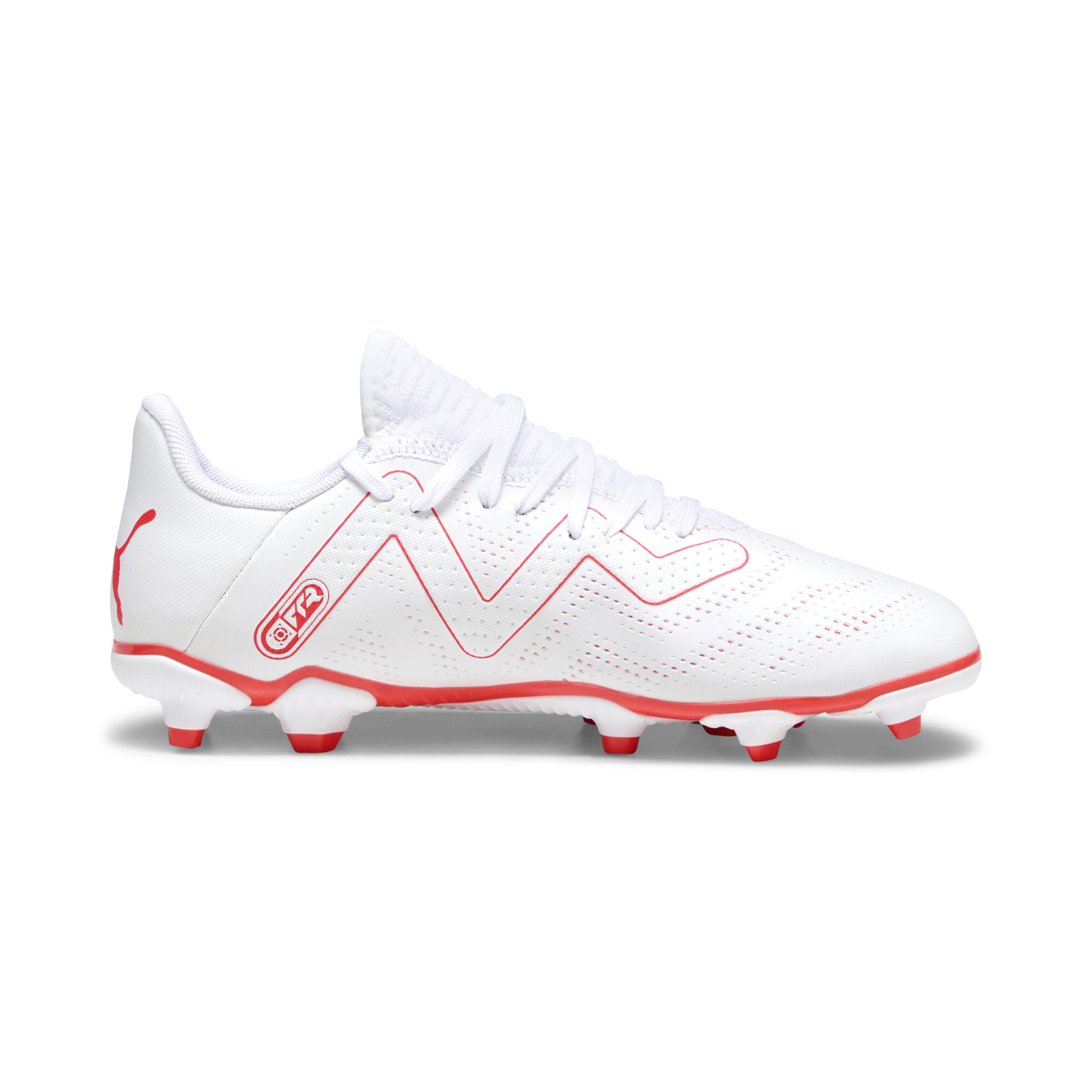 PUMA FUTURE PLAY FG/AG Youth Football Boots In White, Size EU 29