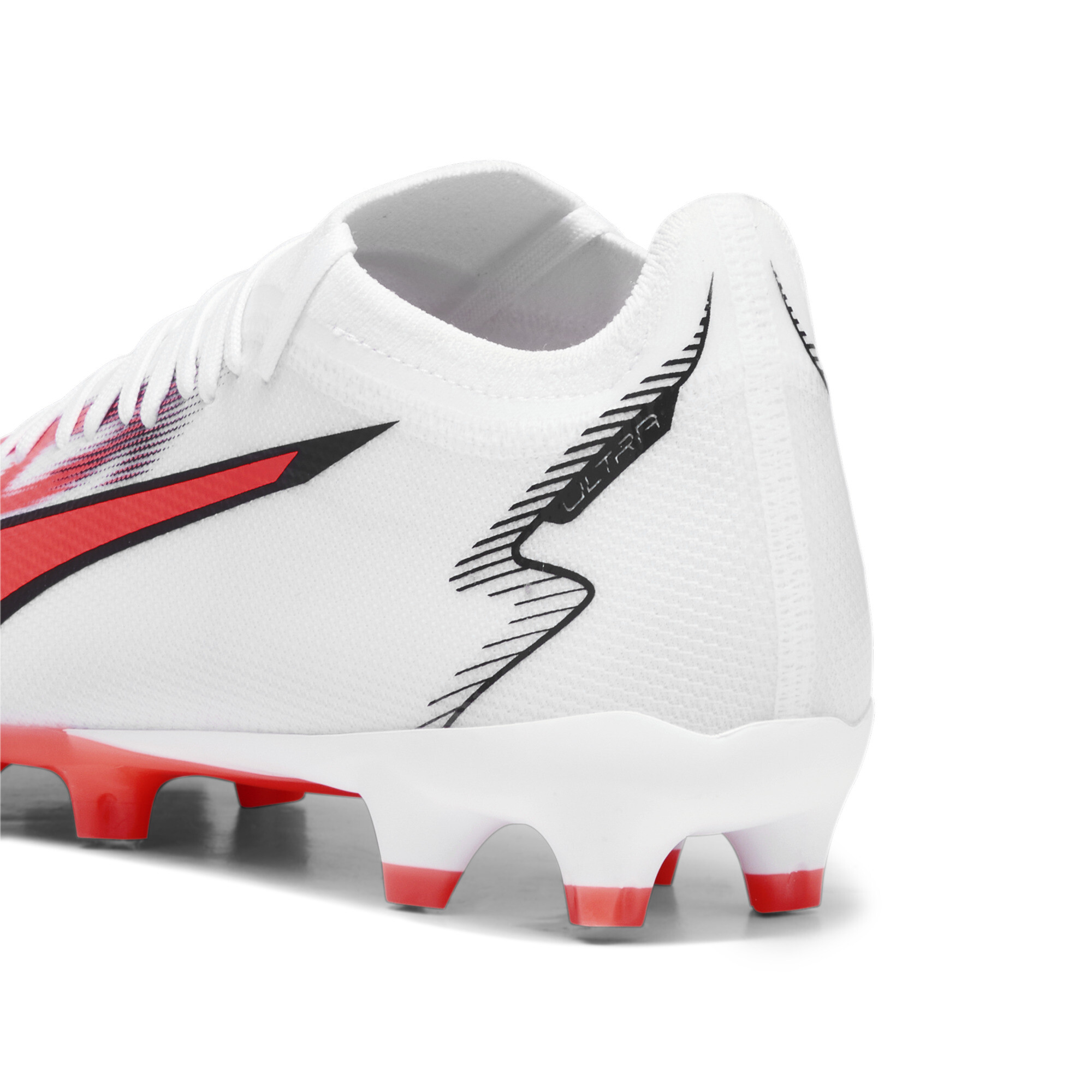 Women's PUMA ULTRA MATCH FG/AG Football Boots In White, Size EU 36