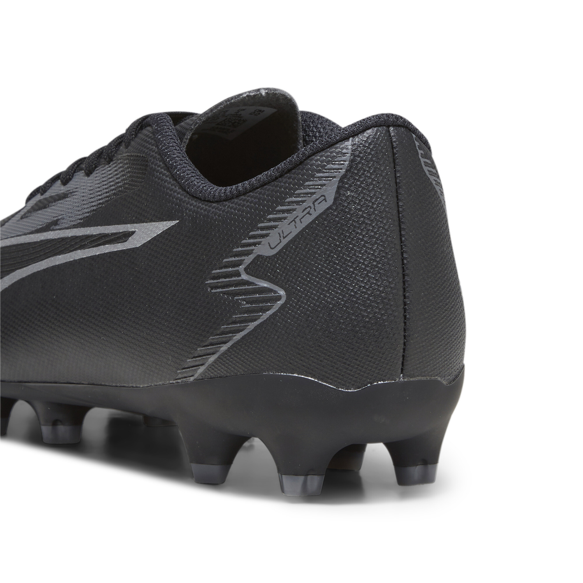 PUMA ULTRA PLAY FG/AG Youth Football Boots In Black, Size EU 29