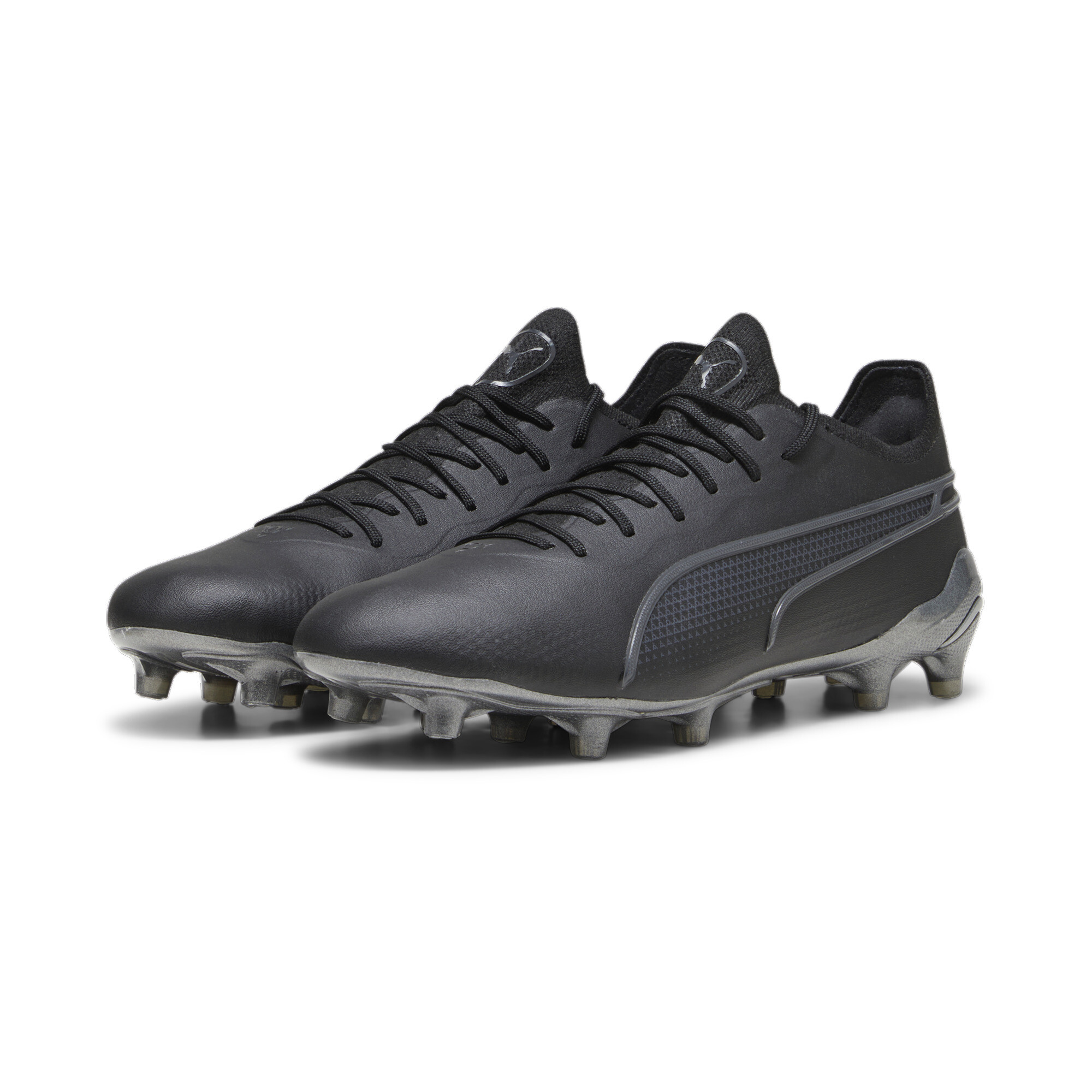 Men's PUMA KING ULTIMATE FG/AG Football Boots In Black, Size EU 38