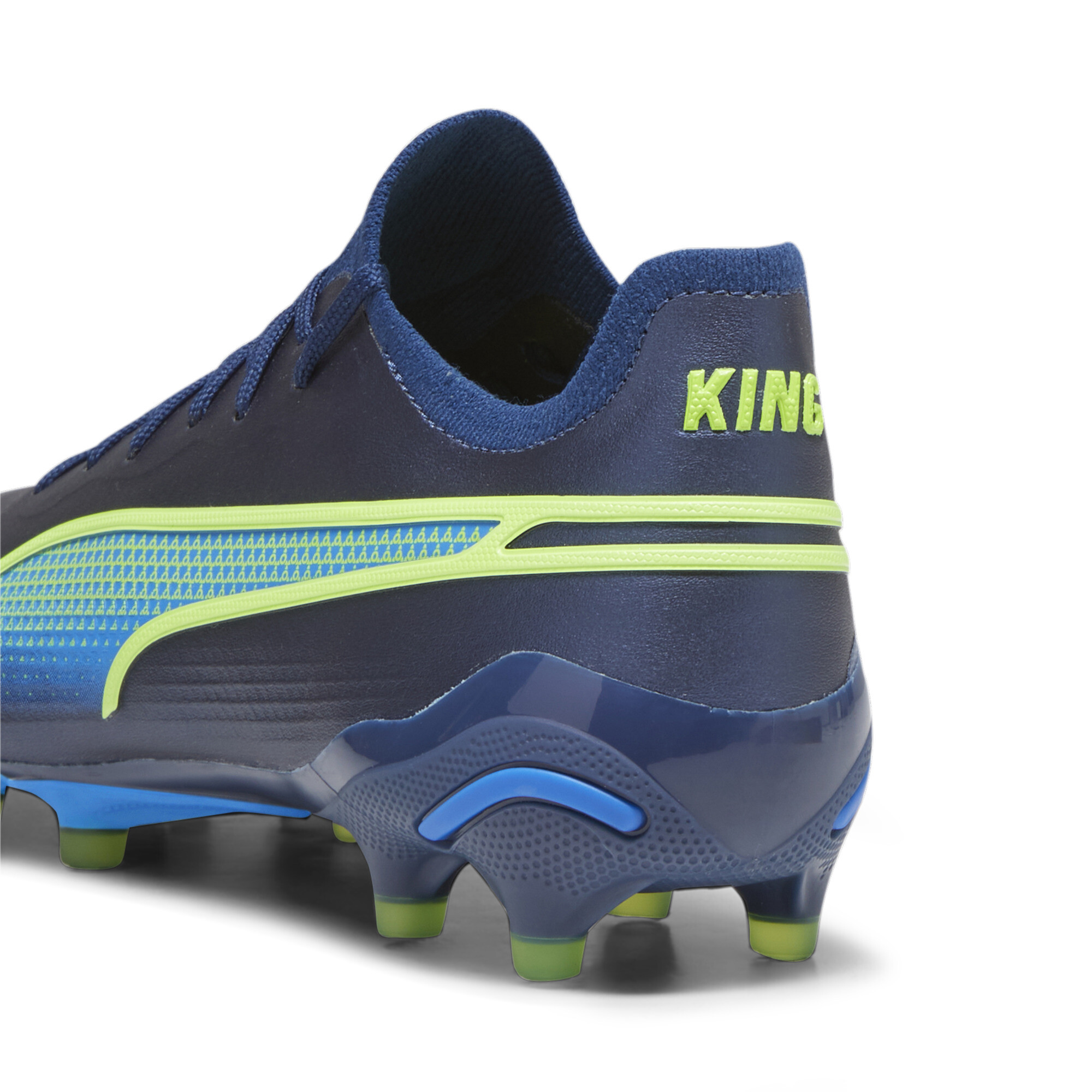 Women's Puma KING ULTIMATE FG/AG's Football Boots, Blue, Size 38, Shoes