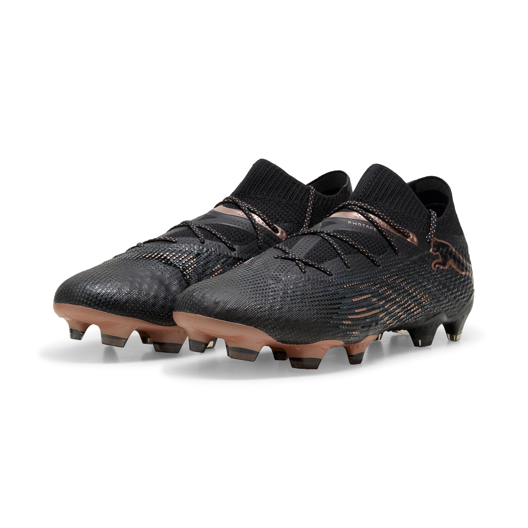 Men's PUMA FUTURE 7 ULTIMATE FG/AG Football Boots In Black, Size EU 42