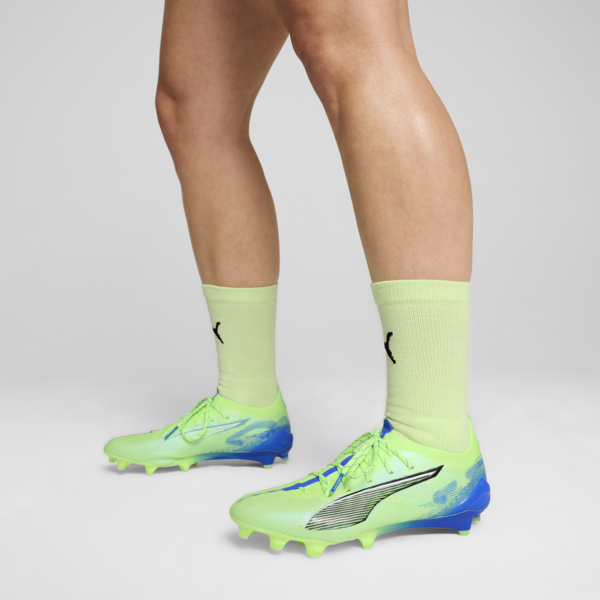 Botines de fútbol ULTRA 5 ULTIMATE FG para mujer, Fizzy Apple-PUMA White-Bluemazing, large-ARG