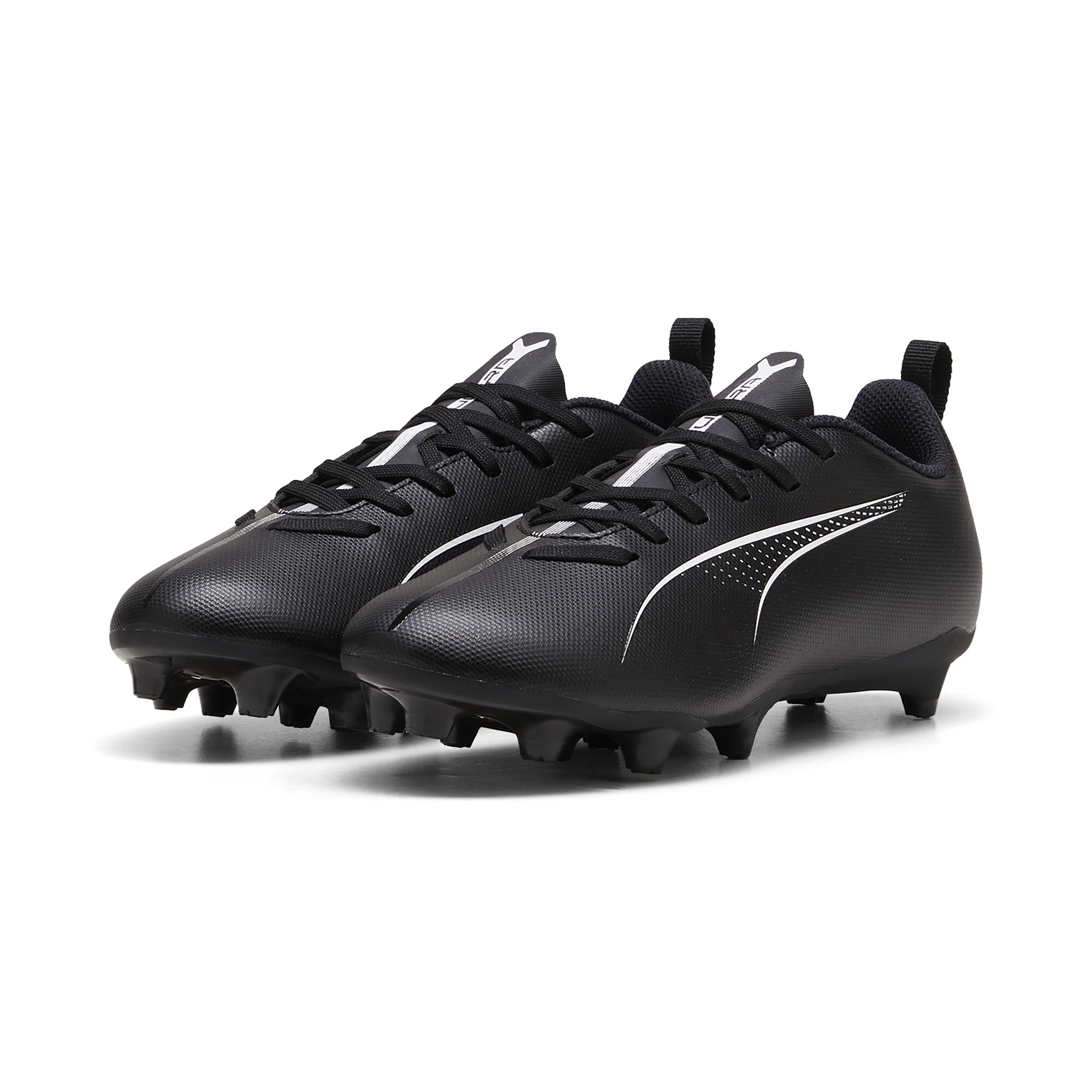 PUMA ULTRA 5 PLAY FG/AG Football Boots Youth In Black, Size EU 30