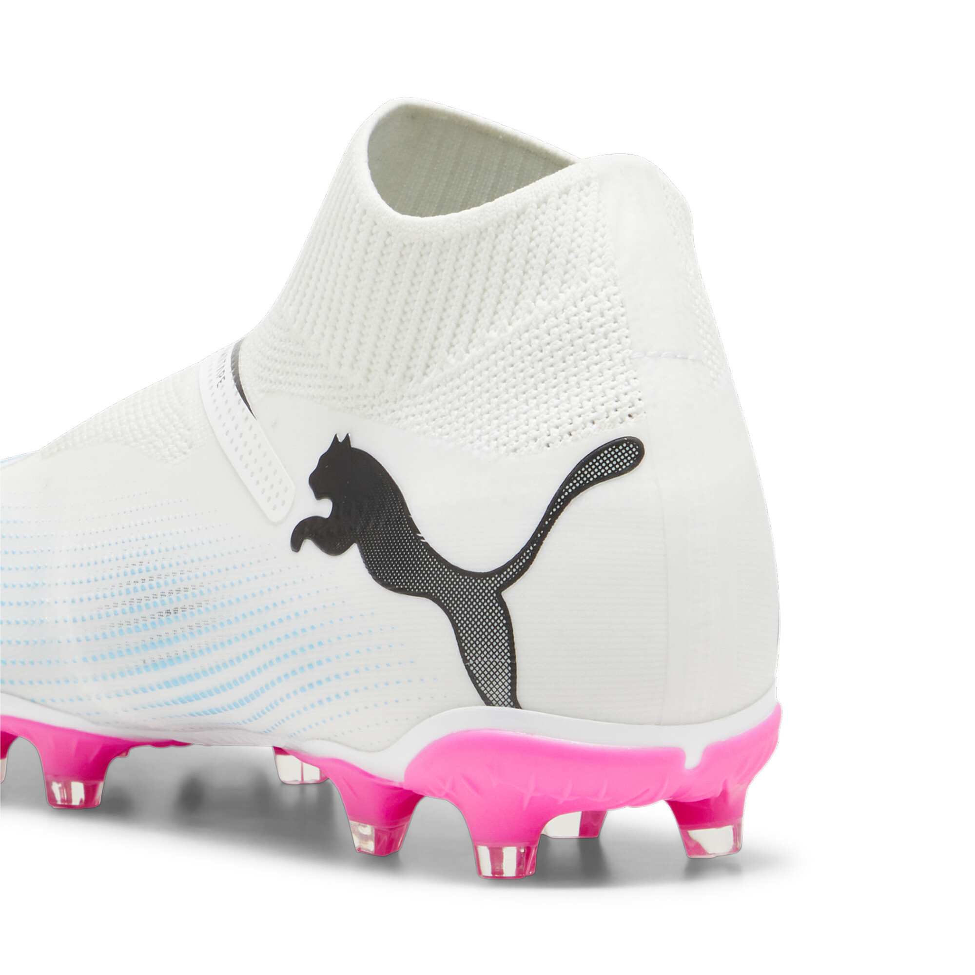 Men's PUMA FUTURE 7 MATCH FG/AG Laceless Football Boots In White/Pink, Size EU 43