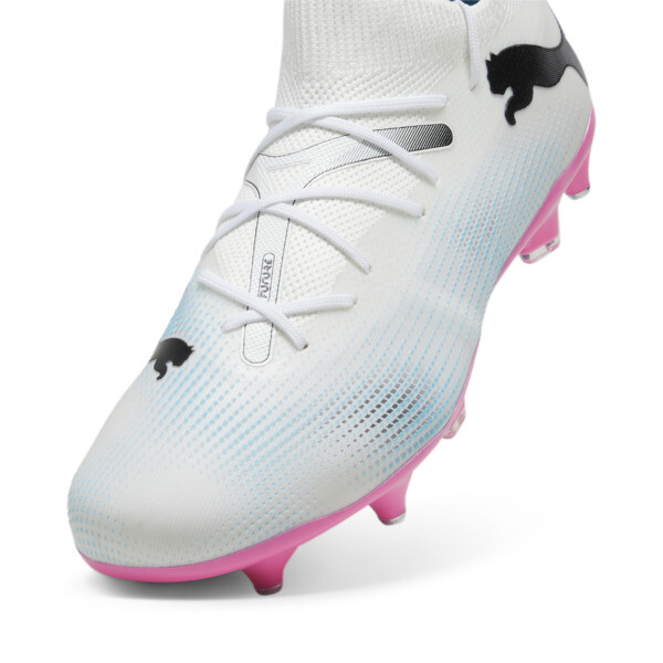 Puma soccer boots white shop