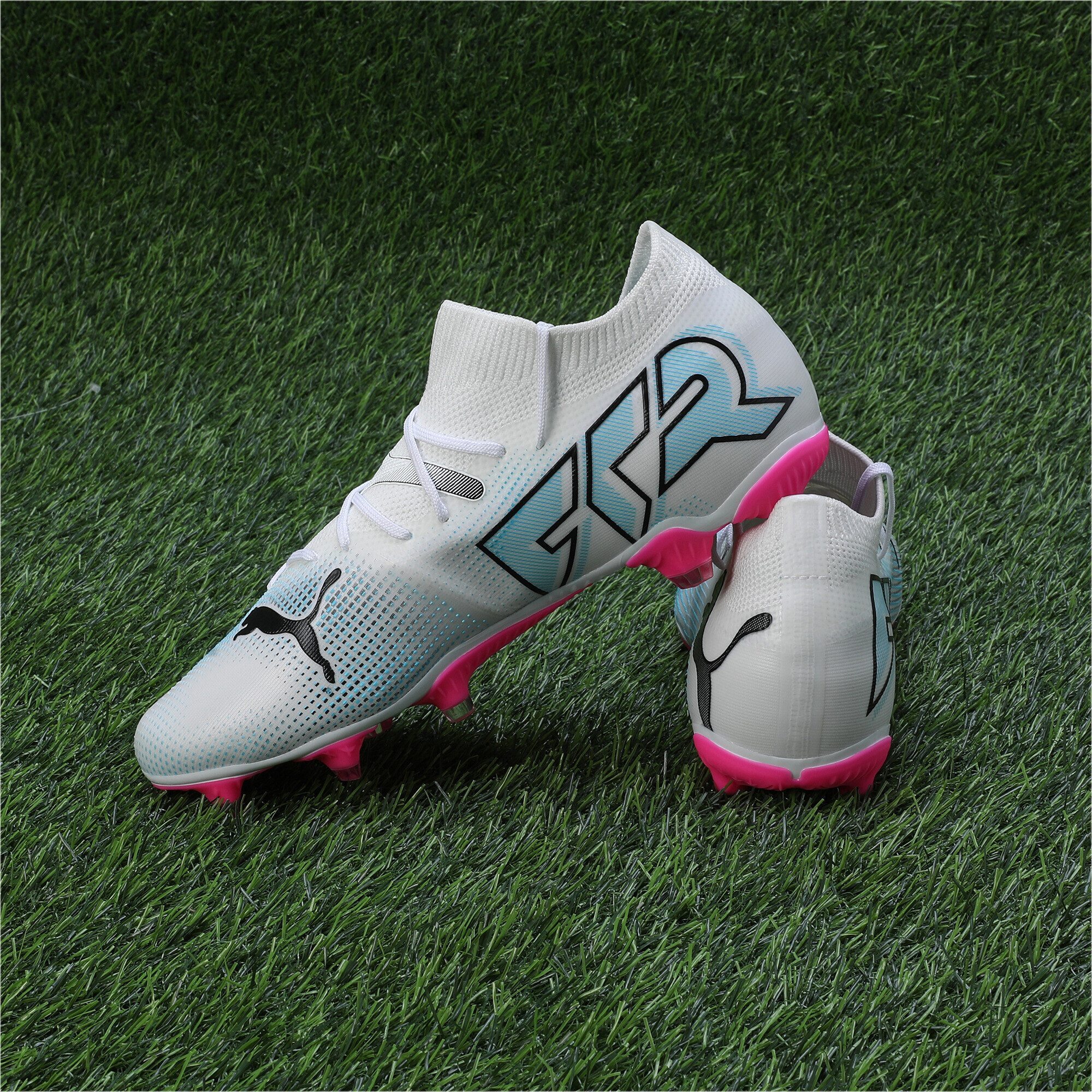 Women's PUMA FUTURE 7 MATCH FG/AG Football Boots In White/Pink, Size EU 40.5