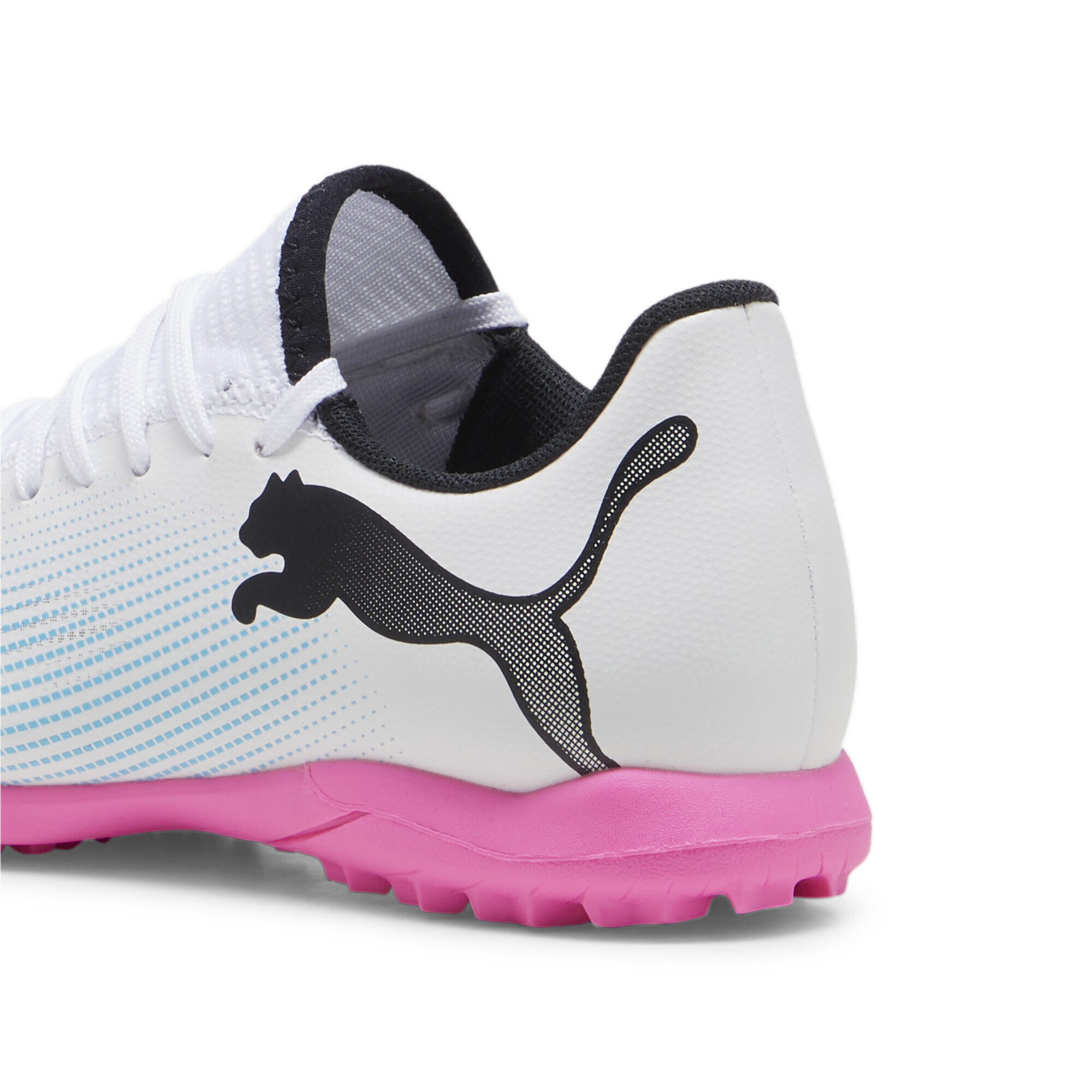PUMA FUTURE 7 PLAY TT Youth Football Boots In White/Pink, Size EU 34