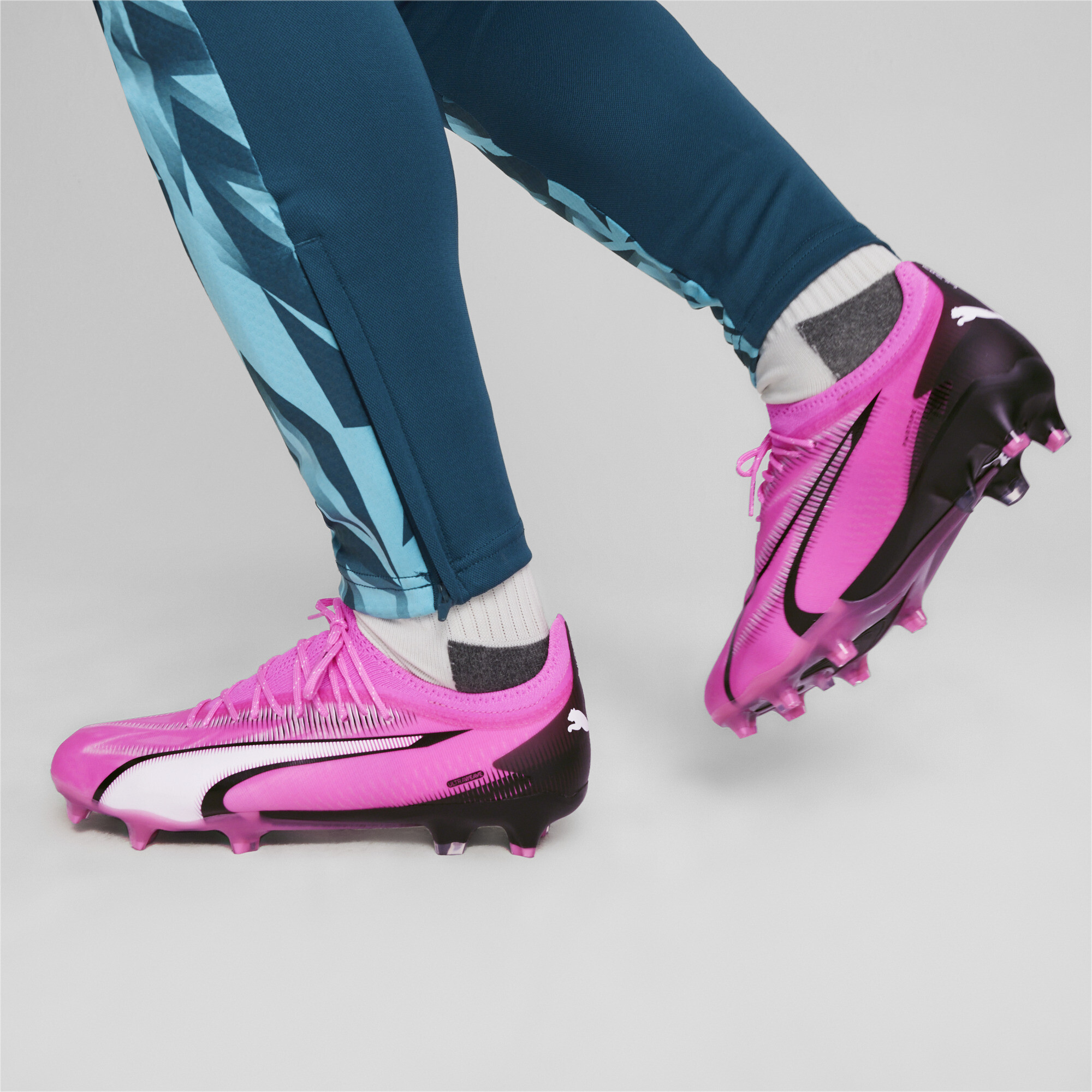 Men's PUMA ULTRA ULTIMATE FG/AG Football Boots In Pink, Size EU 45