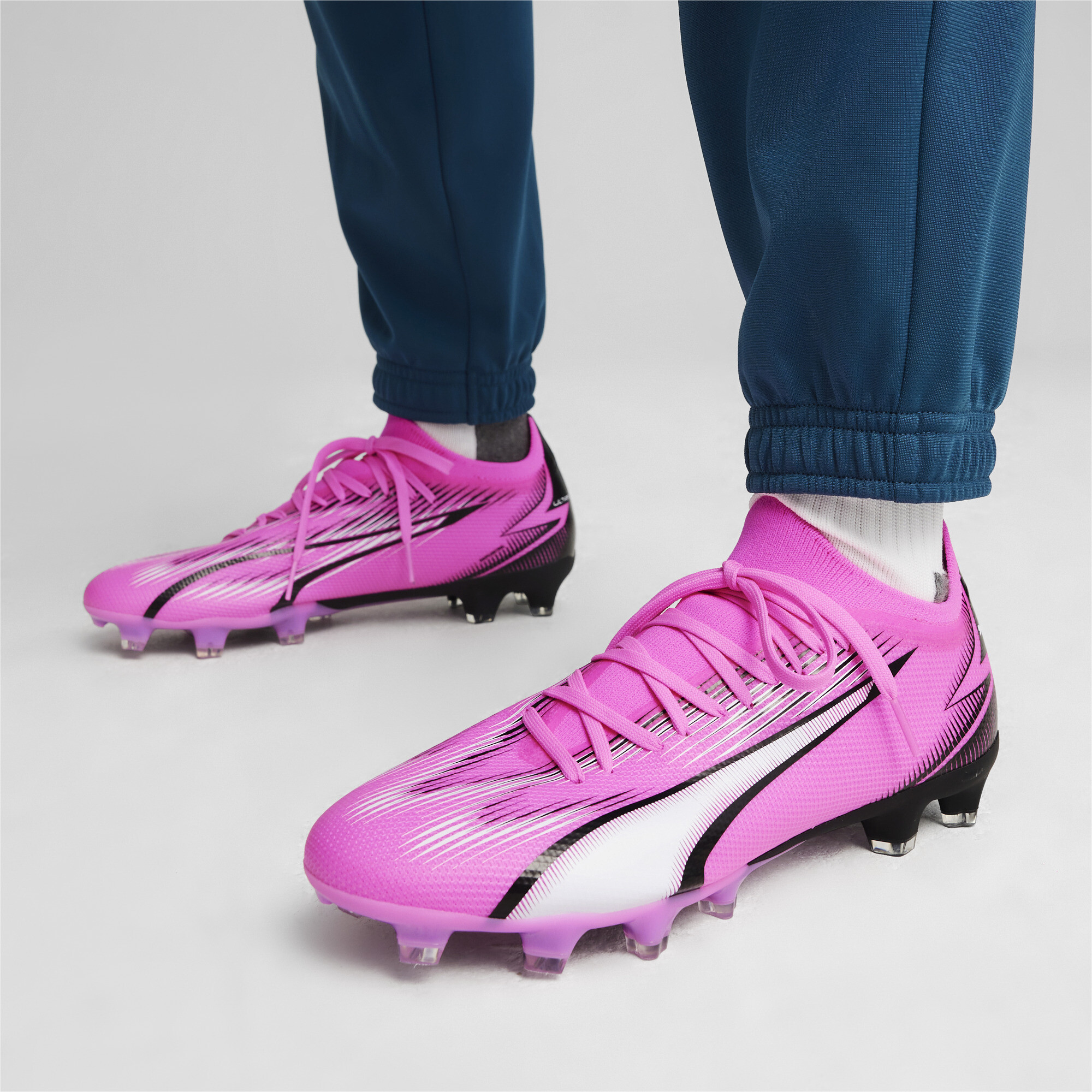 حذاء كرة قدم للنساء ULTRA MATCH FG/AG وردي