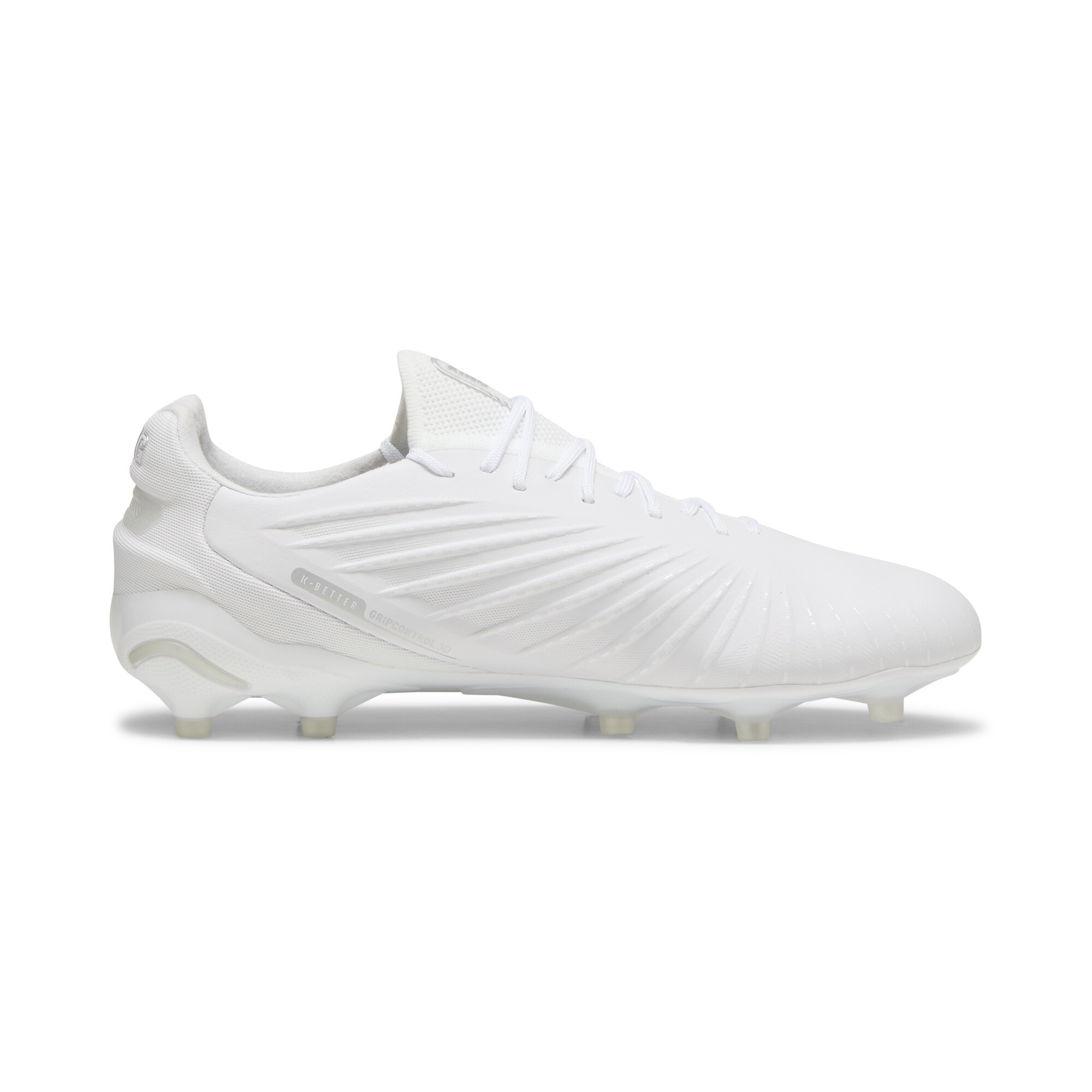 Men's PUMA KING ULTIMATE FG/AG Football Boots In White/Silver, Size EU 43