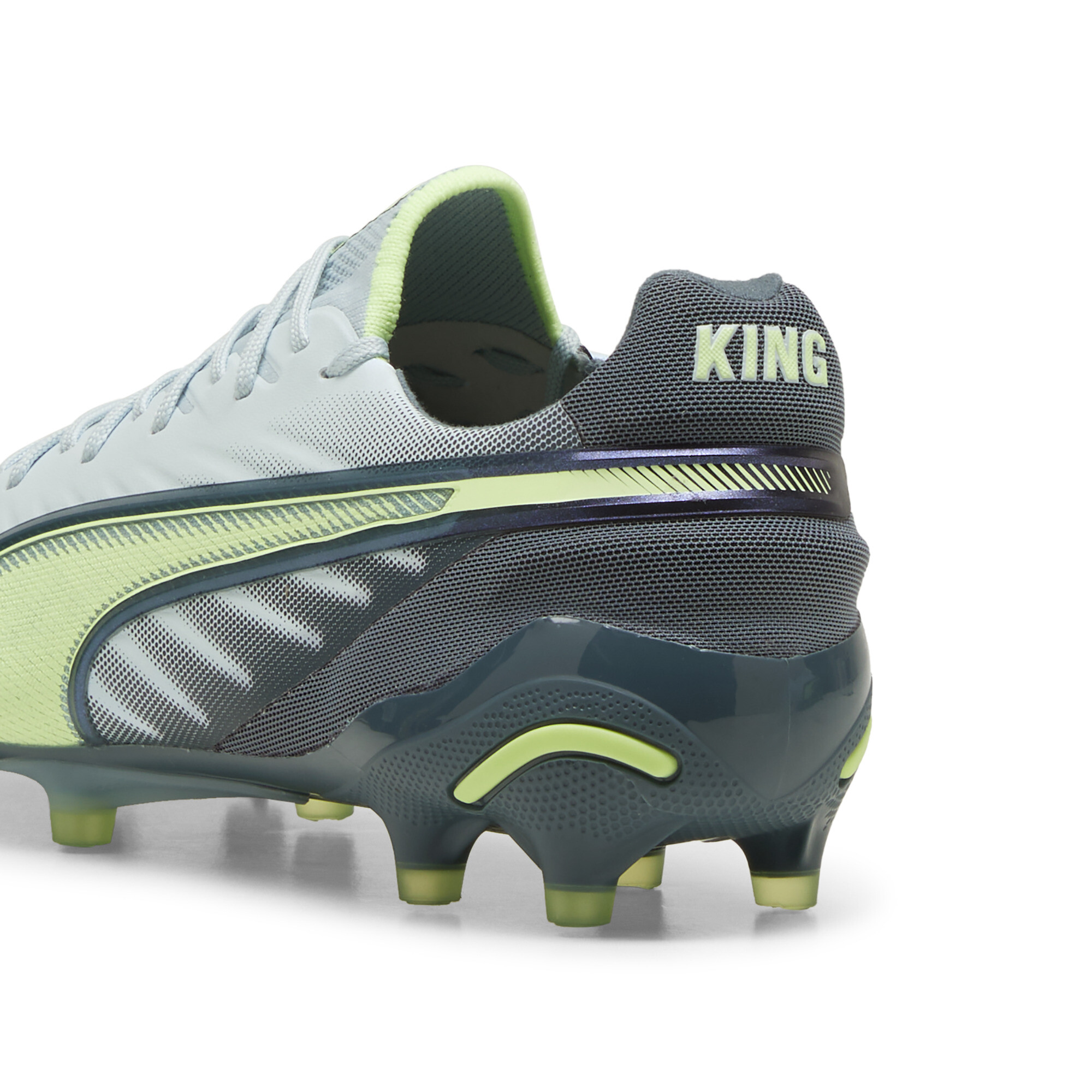 Women's Puma KING ULTIMATE FG/AG Football Boots, Blue, Size 36, Shoes