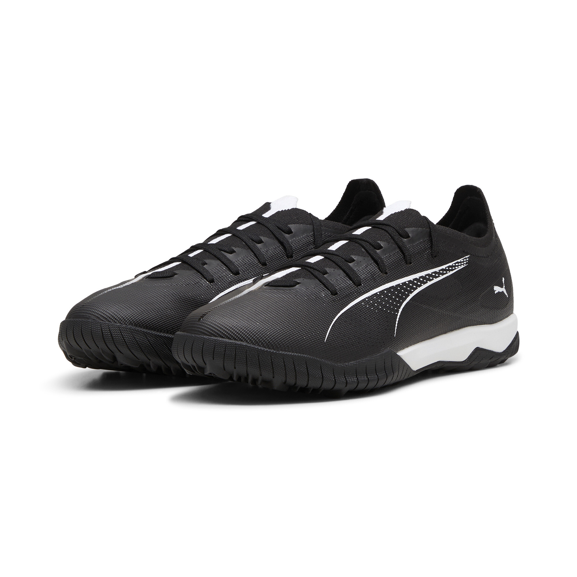 Men's PUMA ULTRA 5 MATCH TT Football Boots In Black, Size EU 44.5