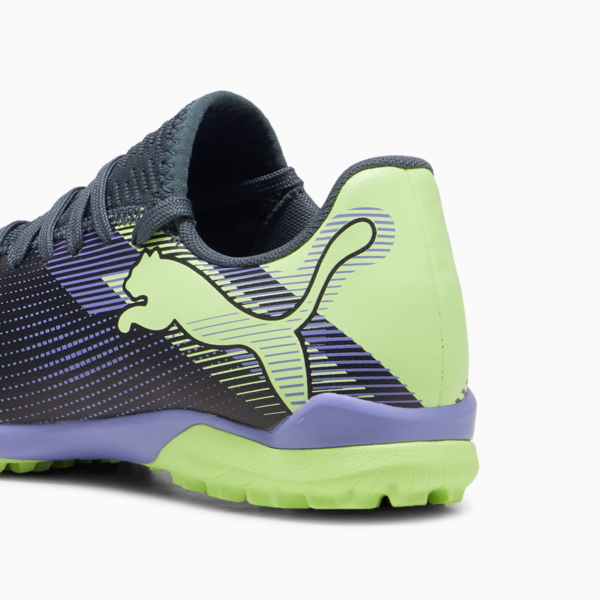 FUTURE 7 PLAY TT Football Boots Youth, Gray Skies-Elektro Purple-Fizzy Apple-PUMA White, large-MEX
