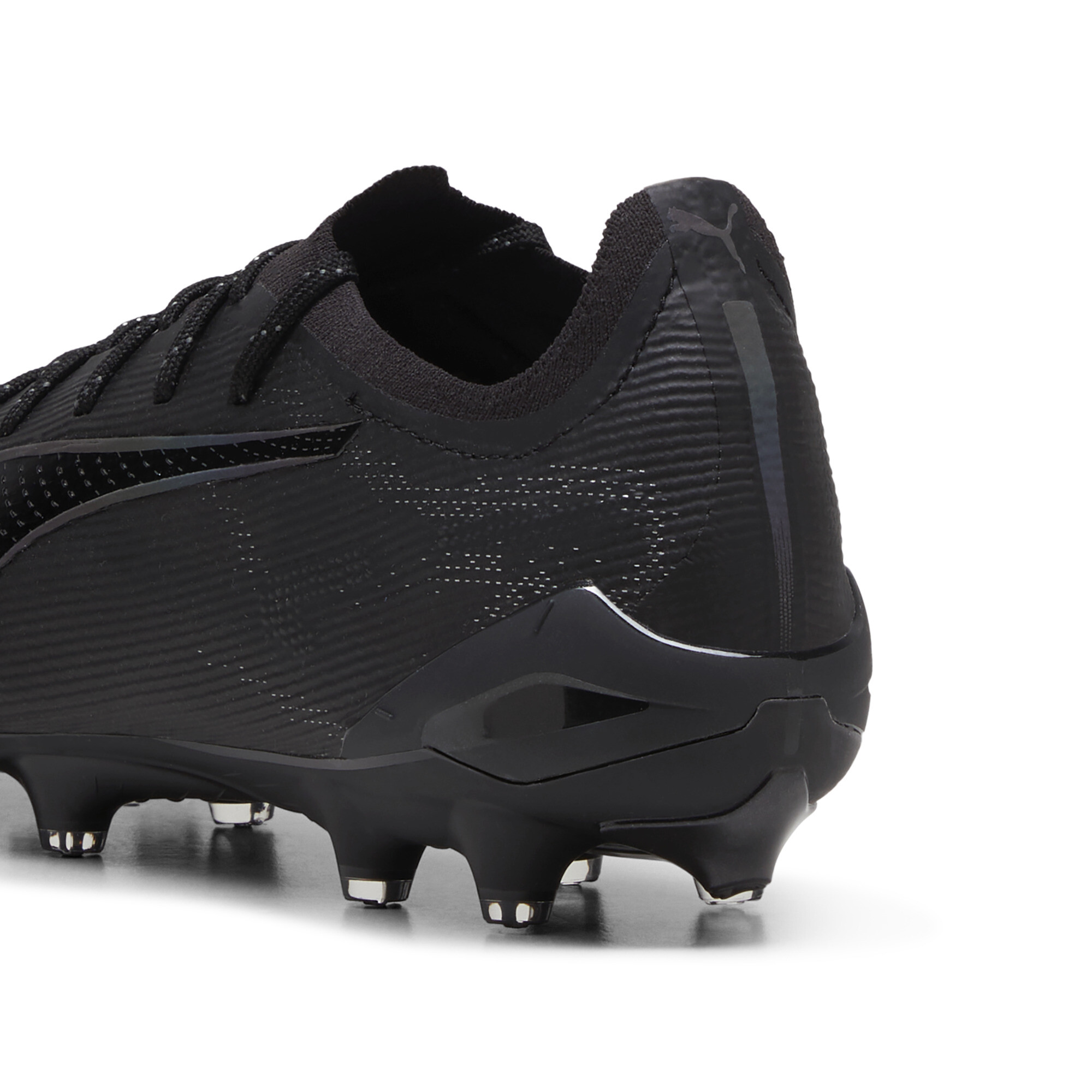 Puma ULTRA 5 ULTIMATE AG Football Boots, Black, Size 41, Shoes