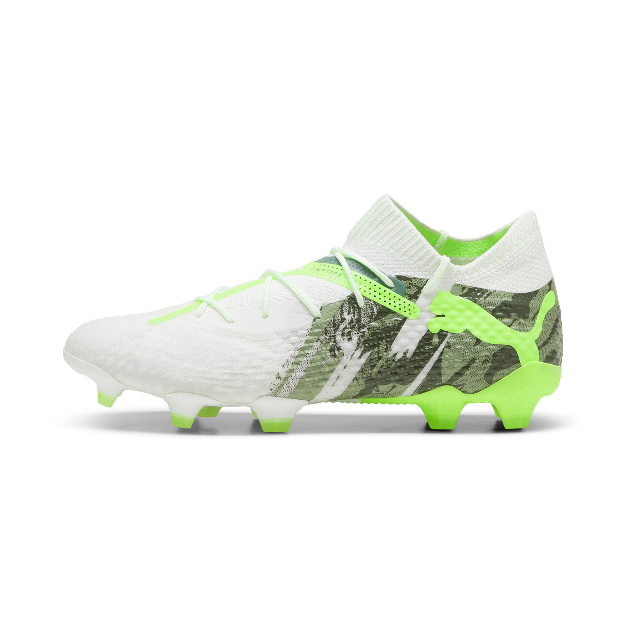 Puma FUTURE 7 ULTIMATE CAMO FG/AG Fußballschuhe Für Herren | White/Green Glare/Green Moss | Größe: 38.5