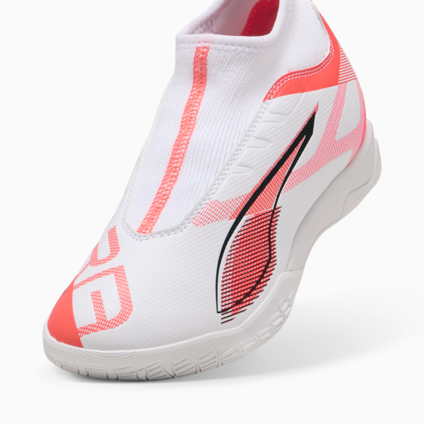 Tacos de fútbol ULTRA 5 MATCH+ Mid para adolescentes, PUMA White-PUMA Black-Glowing Red, large-MEX
