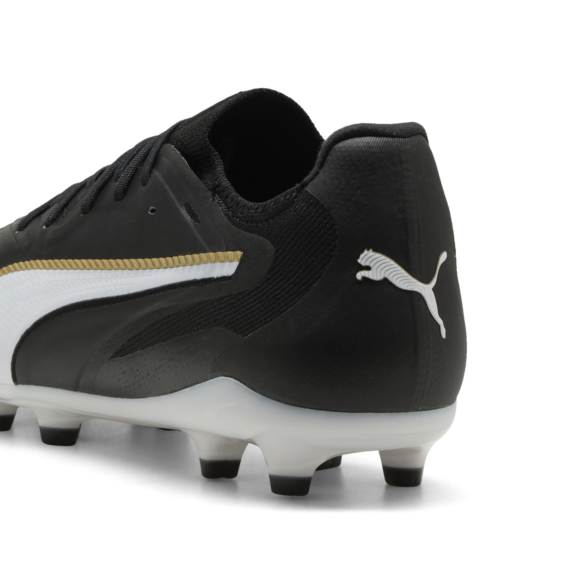 PUMA KING 20 ULTIMATE FG/AG uniseks voetbalschoenen, Zwart/Wit/Goud, Maat 42,5 thumbnail 5