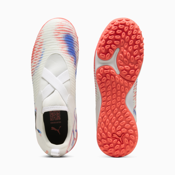 Tacos de fútbol FUTURE 8 MATCH TT Laceless Mid para adolescentes, PUMA White-PUMA Black-Glowing Red, large-MEX