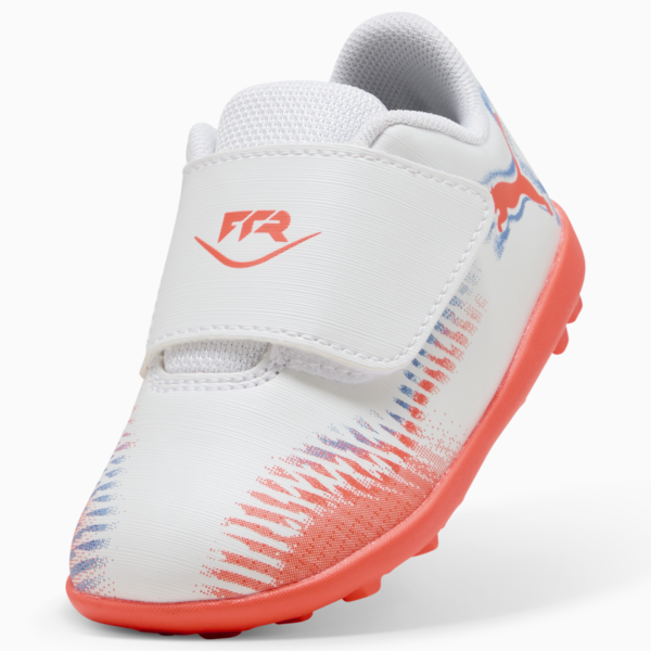 Tacos de fútbol FUTURE 8 PLAY TT para bebés, PUMA White-PUMA Black-Glowing Red, large-MEX