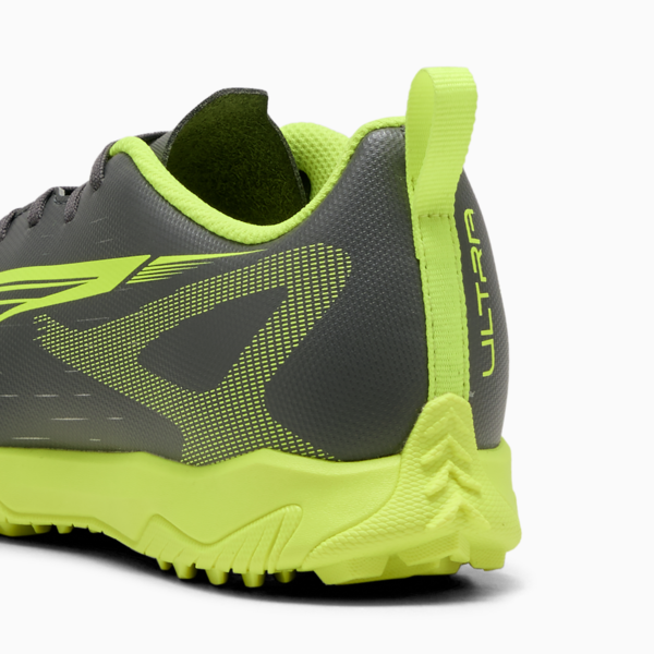 Botines de fútbol ULTRA 5 PLAY TT juvenil, Matte Aged Silver-Yellow Alert-Puma Aged Silver, large-ARG