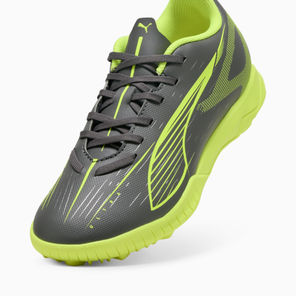 Botines de fútbol ULTRA 5 PLAY TT juvenil, Matte Aged Silver-Yellow Alert-Puma Aged Silver, large-ARG