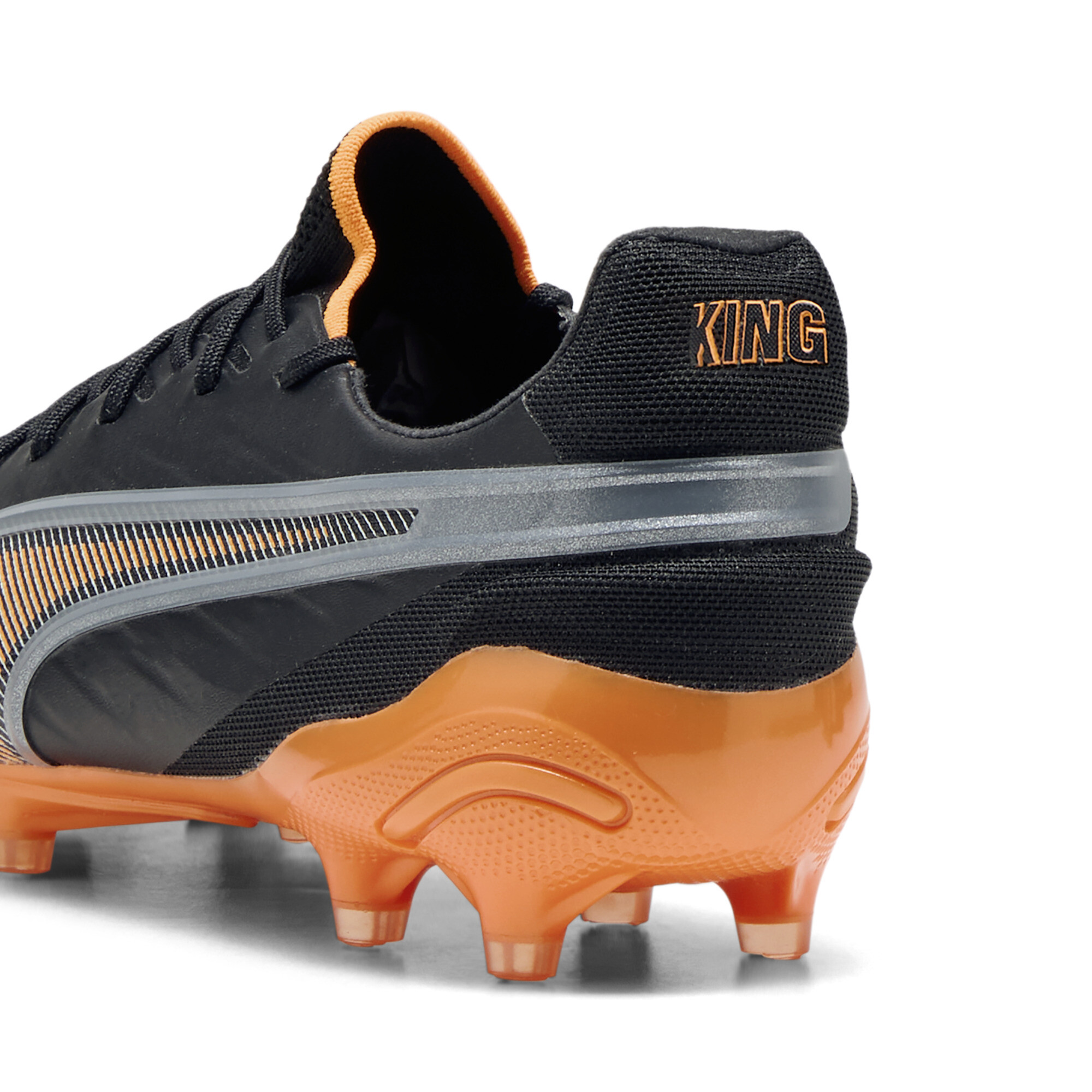 PUMA KING ULTIMATE FG/AG voetbalschoenen voor Dames, Zwart/Zilver, Maat 42 thumbnail 5