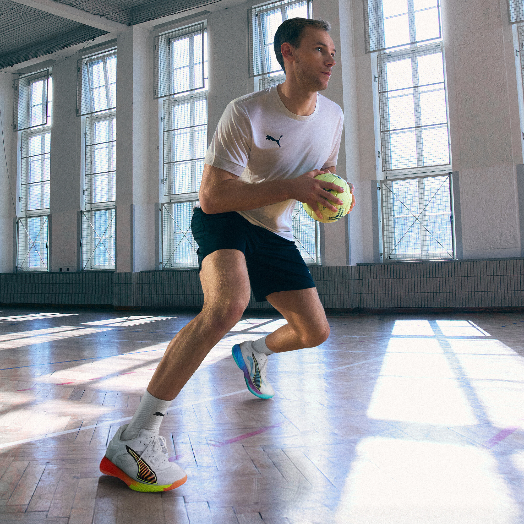 PUMA Accelerate NITROâ¢ SQD 4 Game On handbalschoenen uniseks, Blauw/Rood/Wit, Maat 45 thumbnail 7