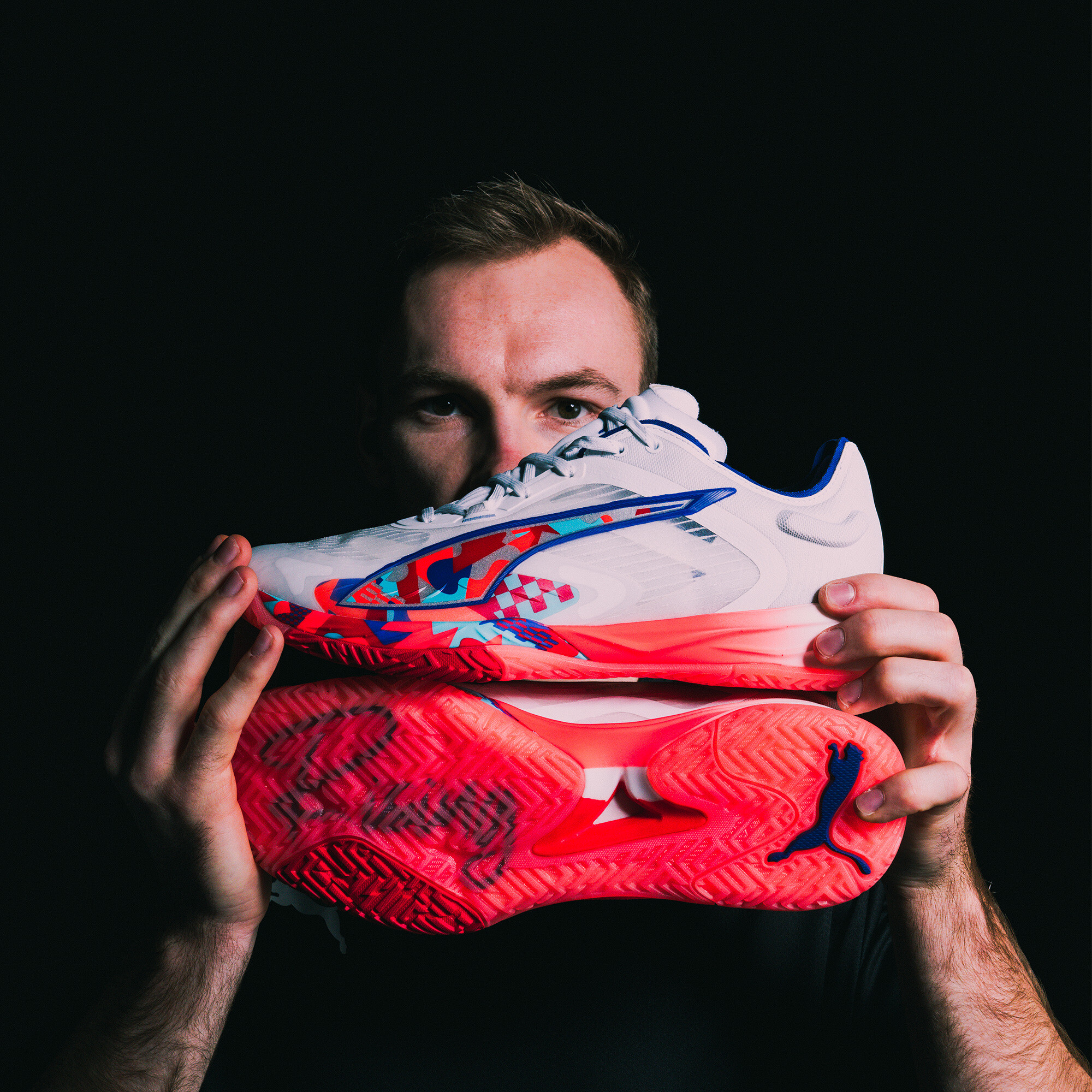 PUMA Accelerate NITRO™ SQD 4 Mathias Gidsel uniseks handbalschoenen, Rood/Wit, Maat 39 thumbnail 3