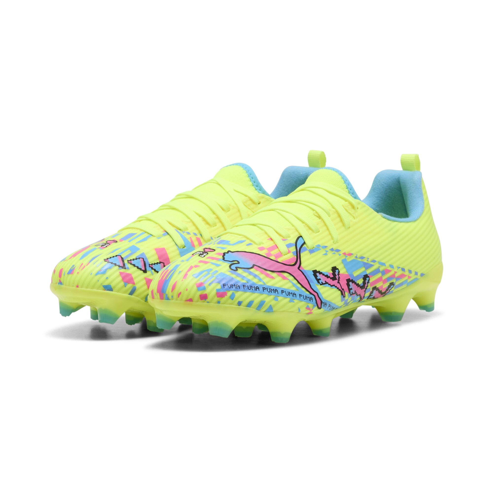 PUMA Chaussures de football ULTRA 7 MATCH ADVANCED LEVEL FGAG Enfant et Adolescent Accessoires 38.5