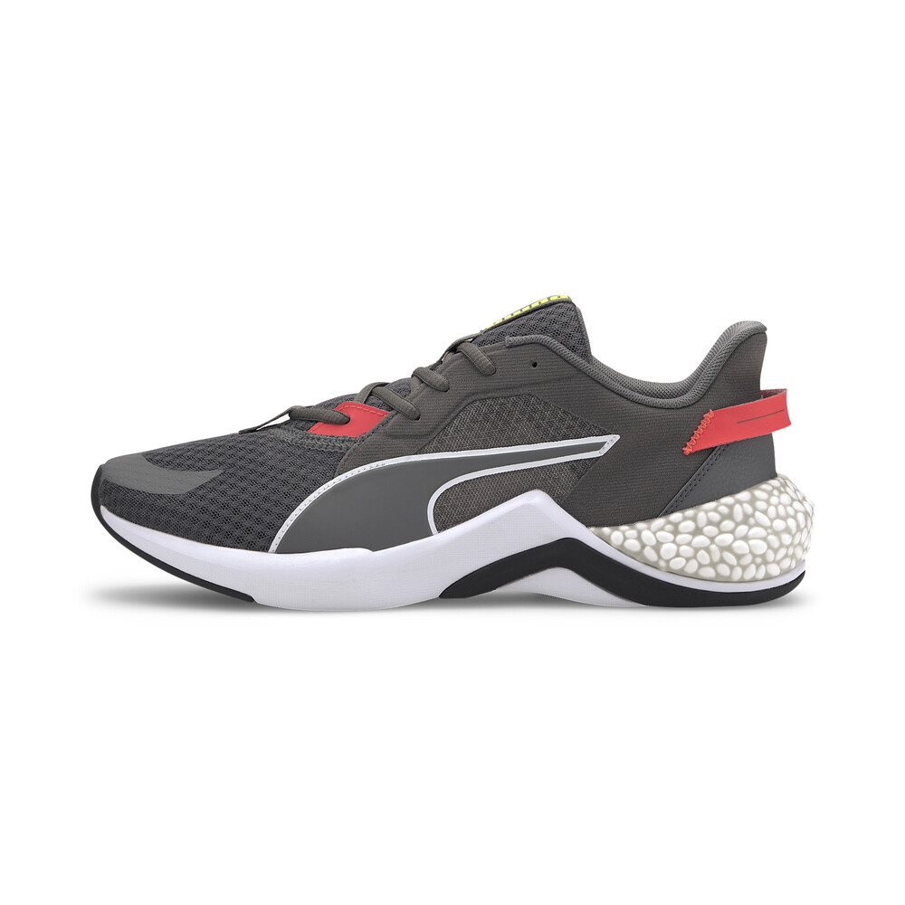 gray puma tennis shoes