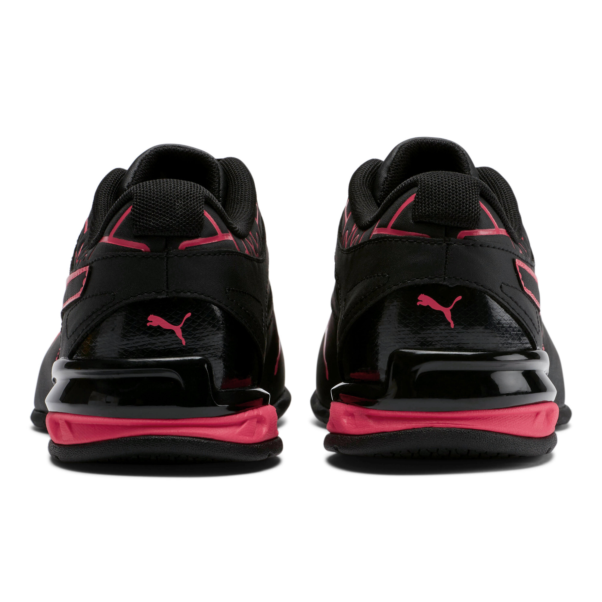 tazon 6 graphic women's sneakers