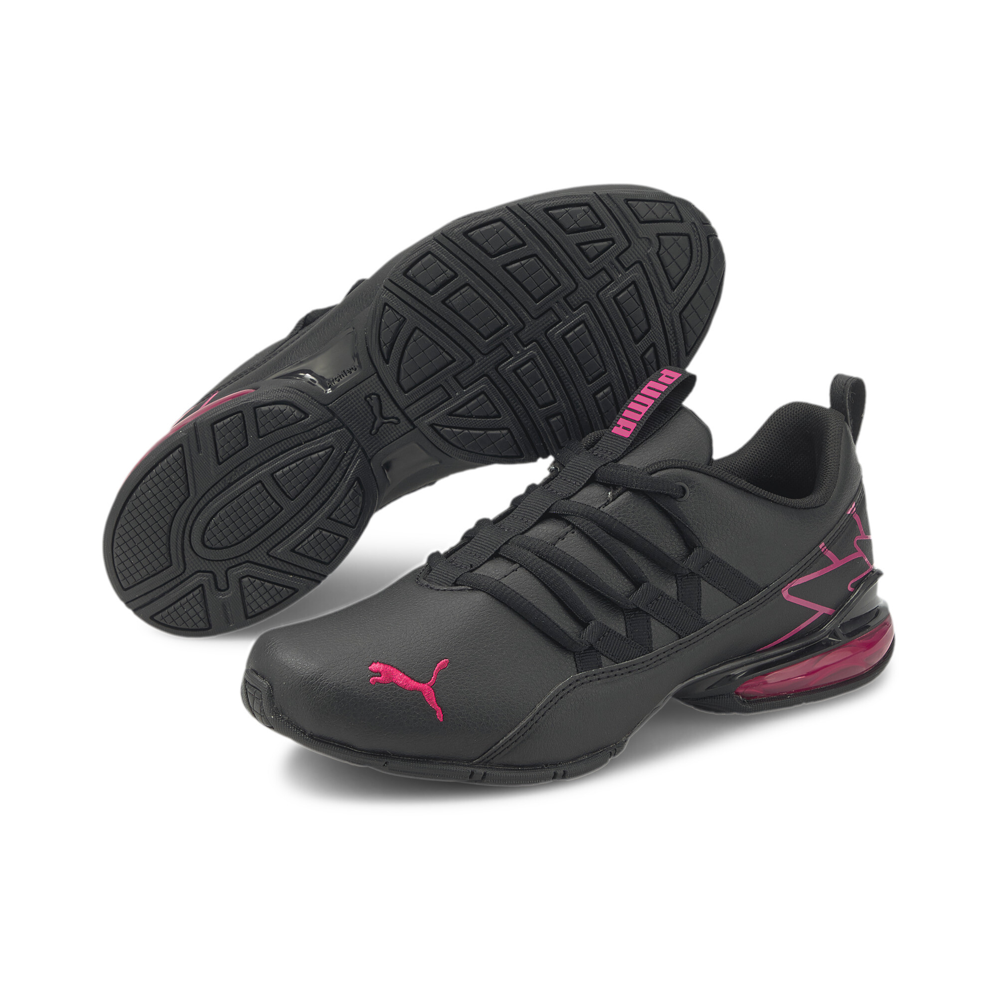 hoka challenger low black