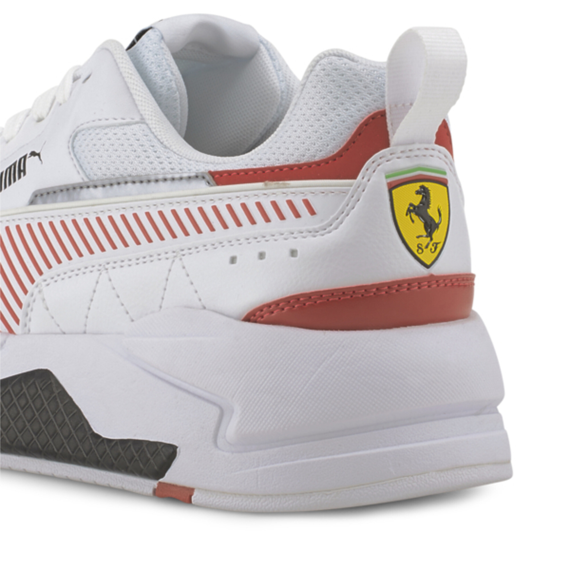 Men's PUMA Scuderia Ferrari Race X-Ray 2 Trainers In Red, Size EU 35.5