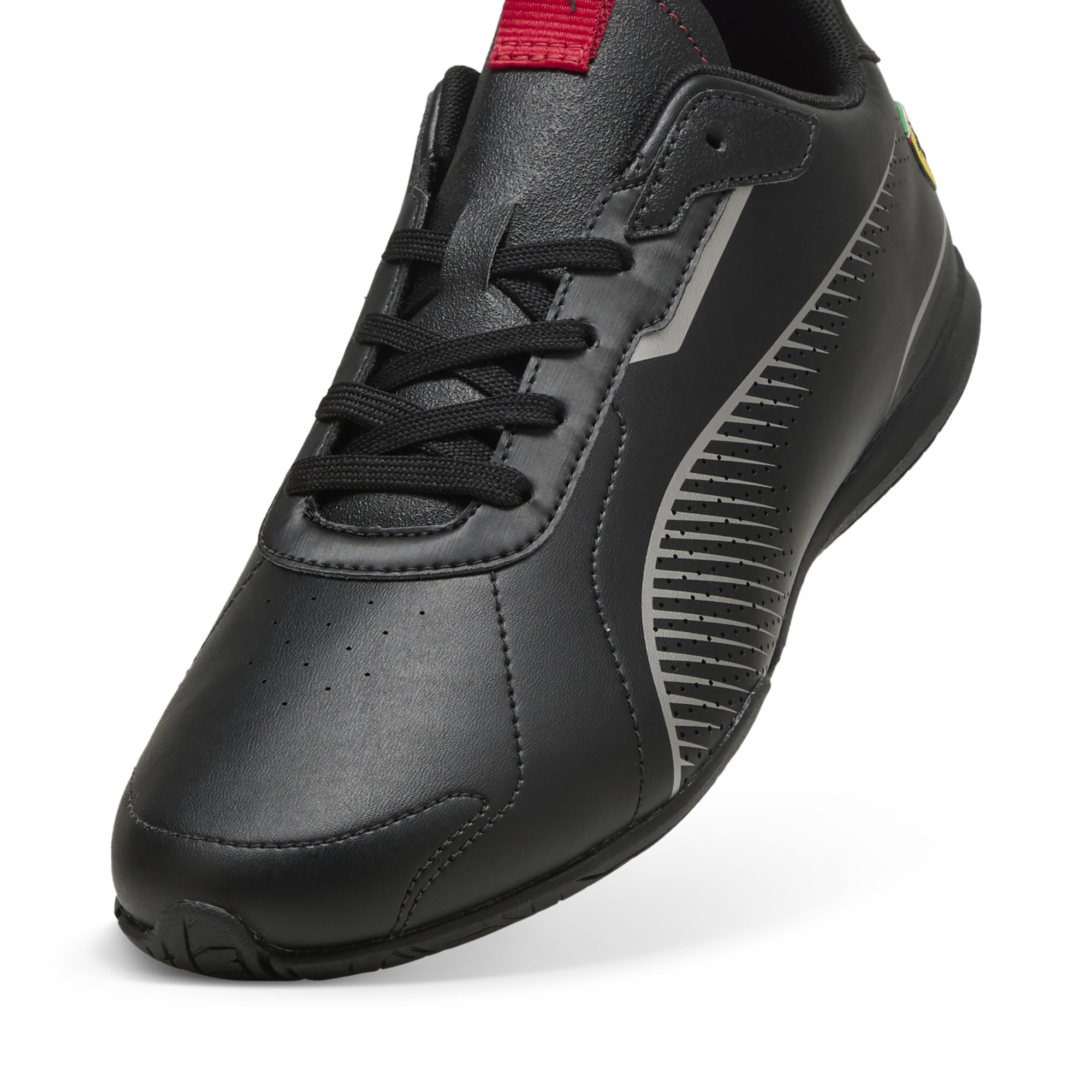 PUMA Scuderia Ferrari Neo Cat 3.0 sneakers voor Dames, Zilver/Zwart