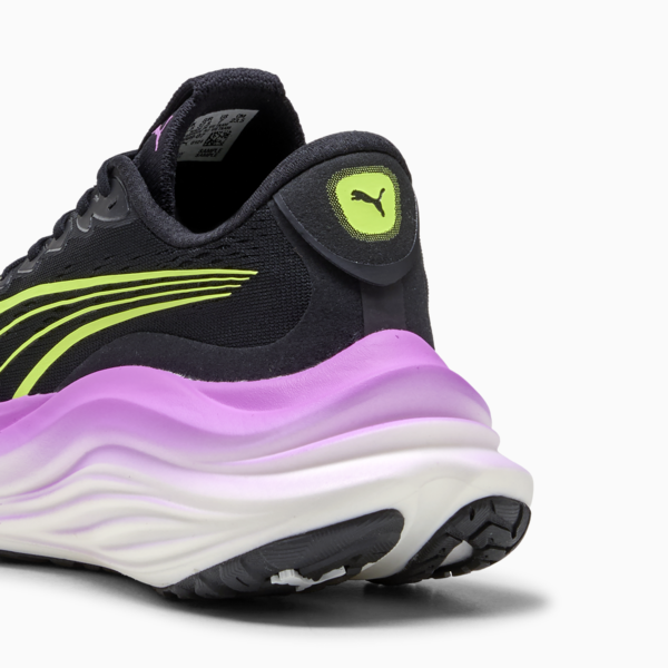 Tenis de running Mujer MagMax NITRO, PUMA Black-Yellow Alert, large-MEX