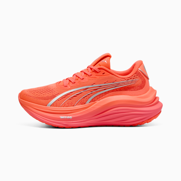 Tenis de running Mujer MagMax NITRO, Glowing Red-PUMA Silver, large-MEX