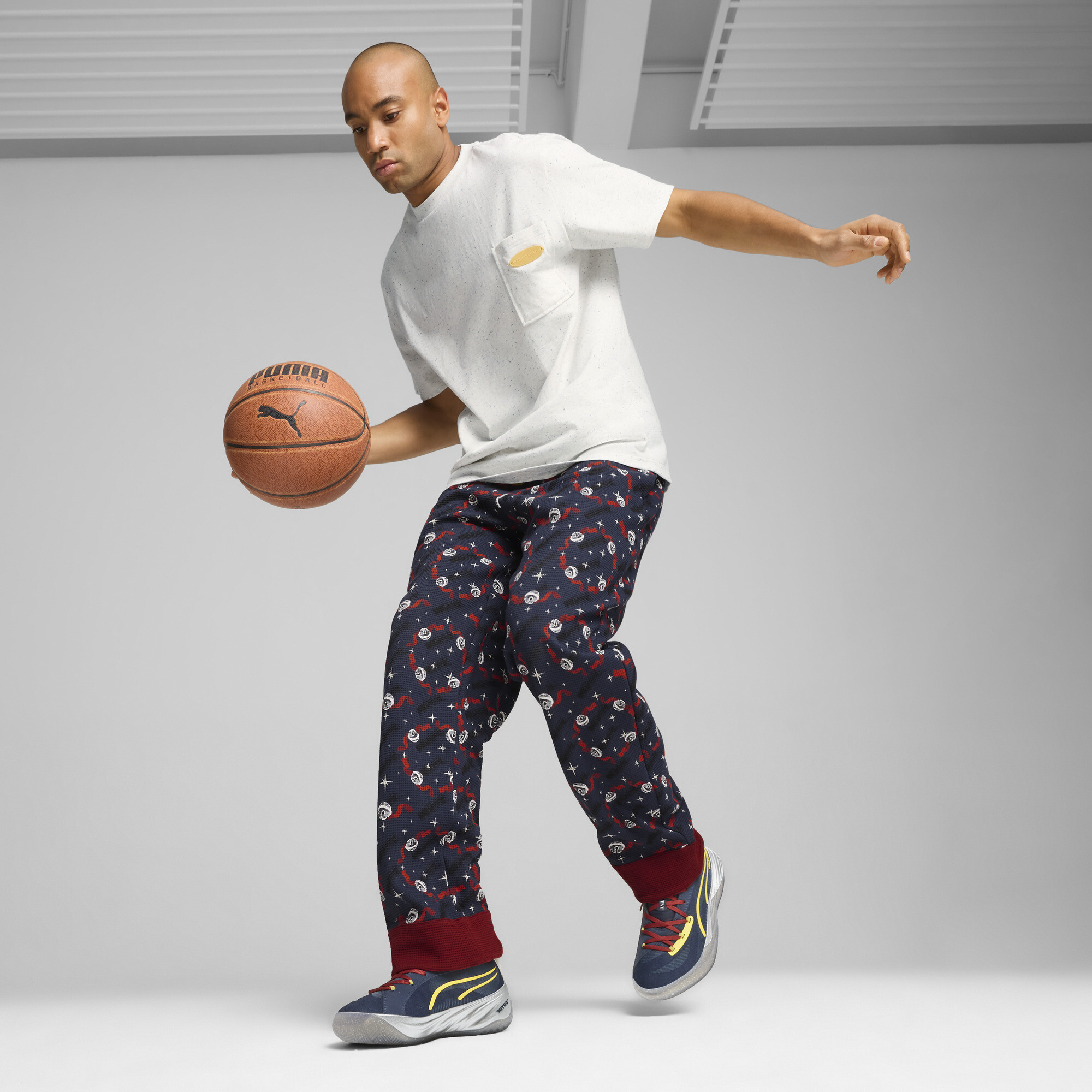 PUMA All-Pro NITROâ¢ Polar Express basketbalschoenen, Blauw/Rood/Goud, Maat 40,5 thumbnail 7