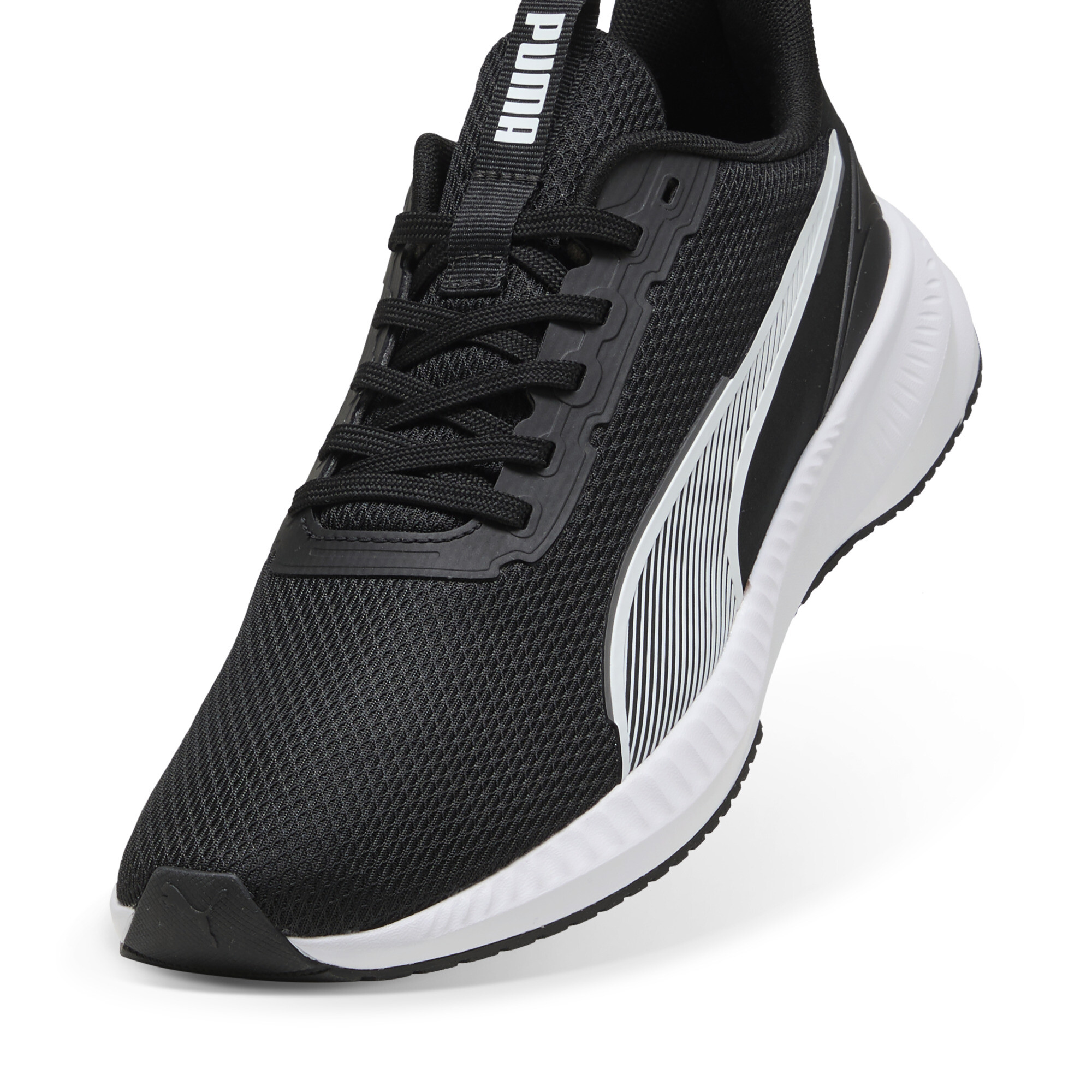 PUMA Flyer Lite 3 hardloopschoenen, Wit/Zwart