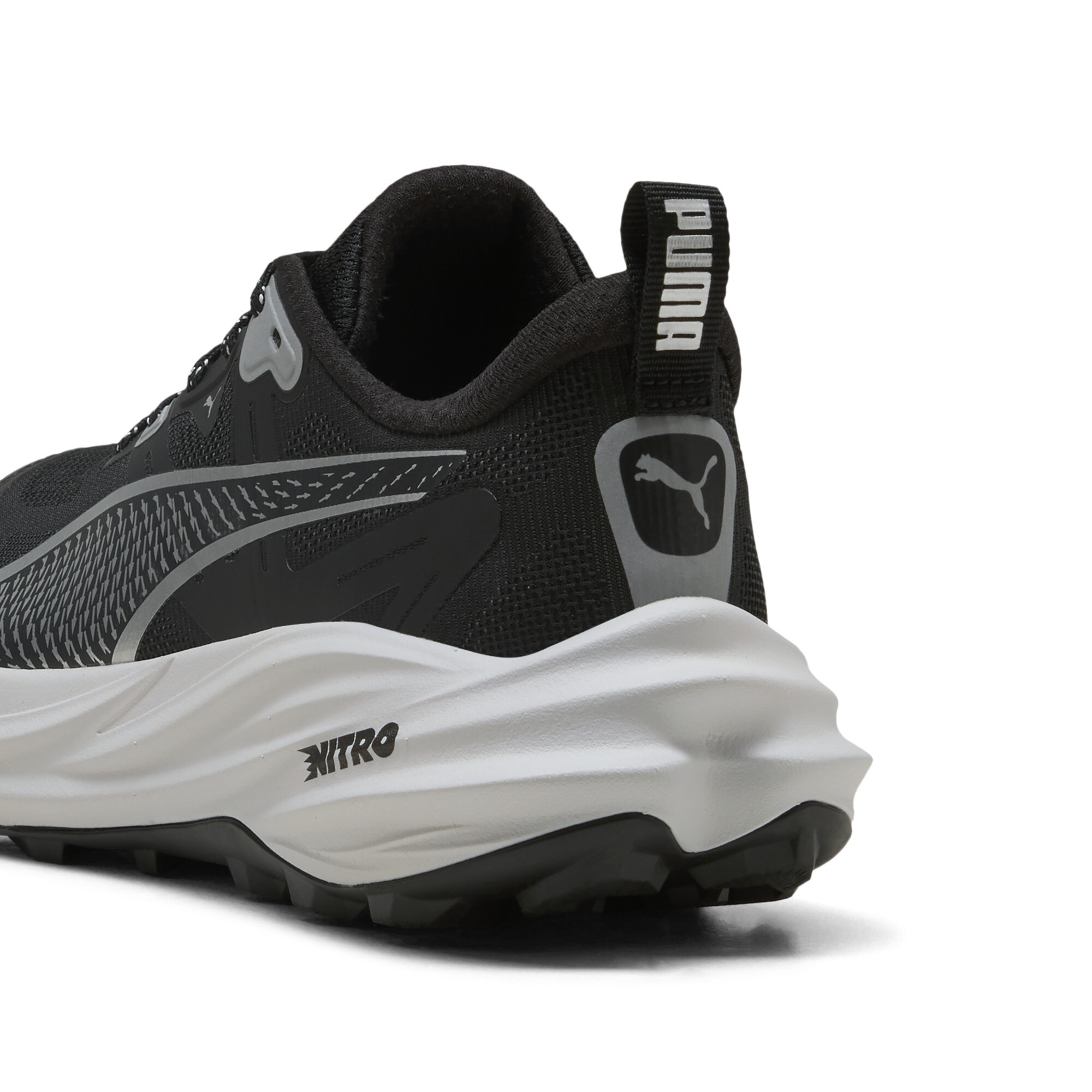 PUMA Voyage NITROâ¢ 4 hardloopschoenen voor Dames, Zwart/Zilver, Maat 39 thumbnail 5