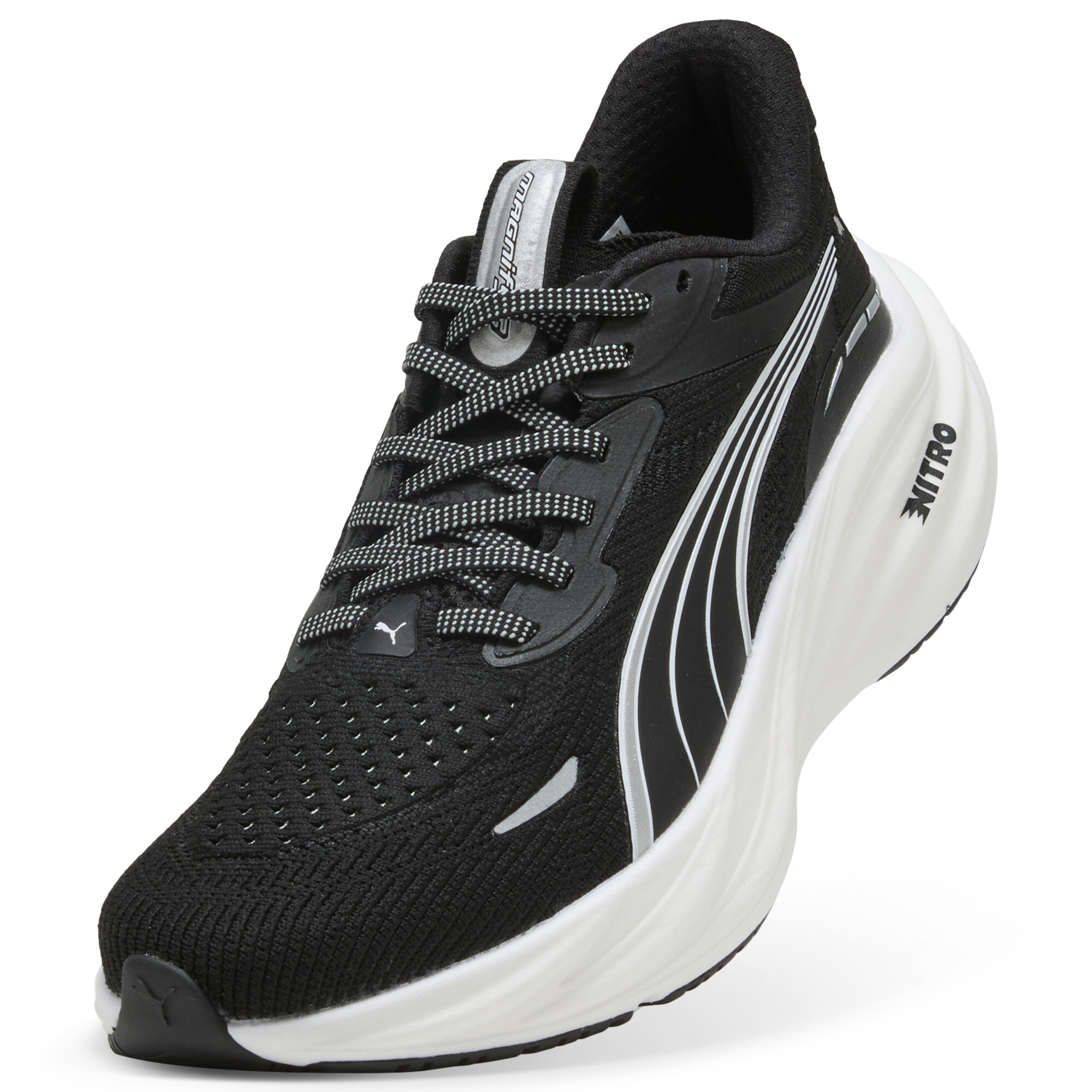 PUMA Magnify NITROâ¢ 3 hardloopschoenen voor Dames, Zwart/Wit, Maat 40,5 thumbnail 2